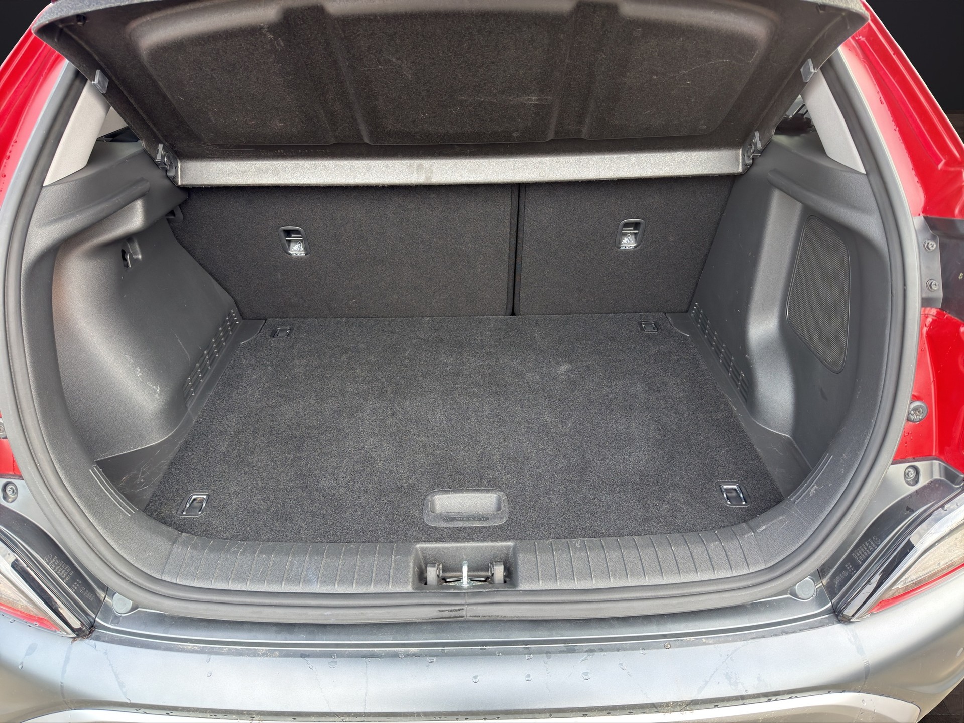 HYUNDAI Kona 1.6 GDi HEV Amplia DCT-image-16