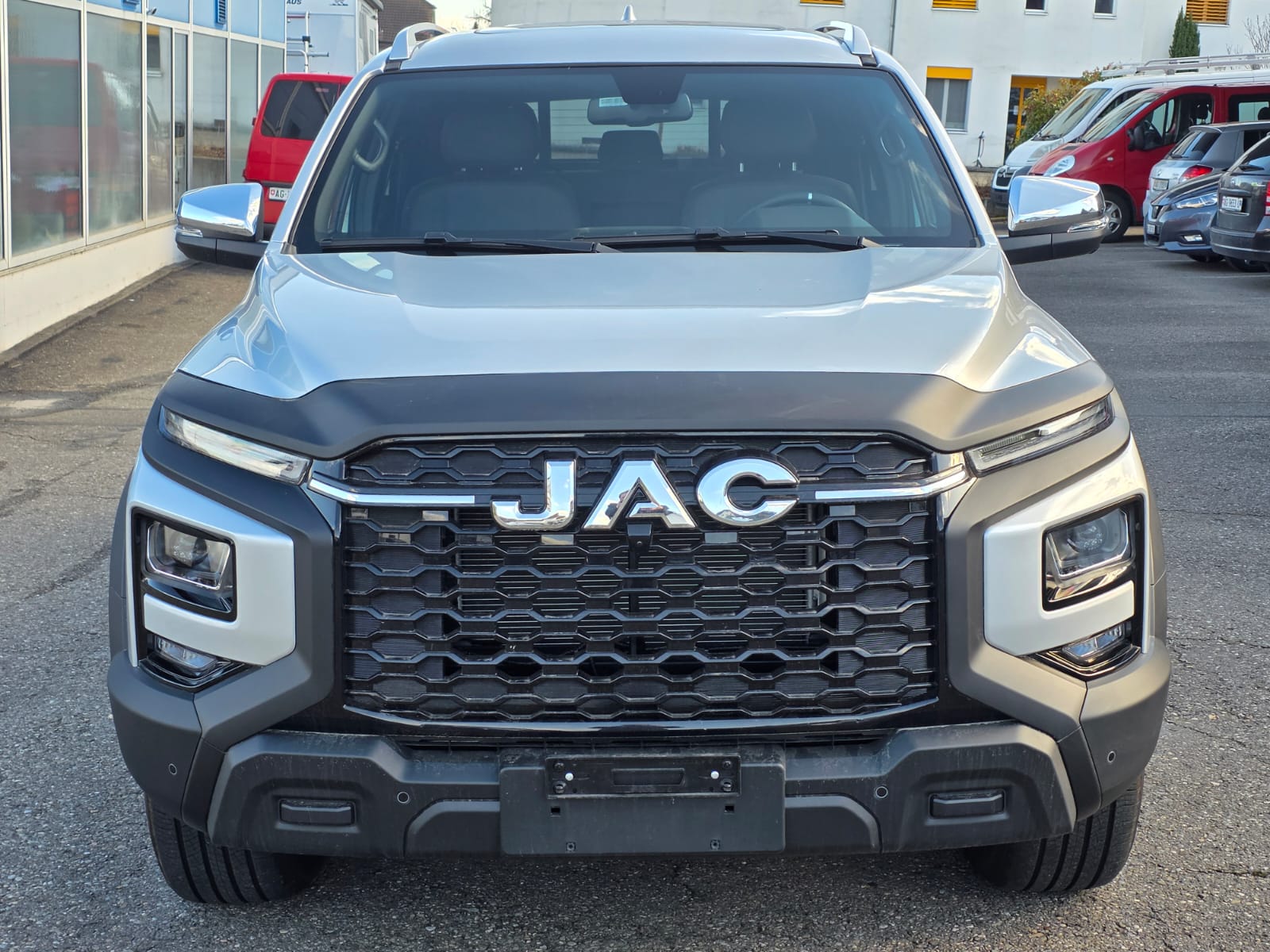 JAC T9EV 88kWh Luxury 4x4-image-9