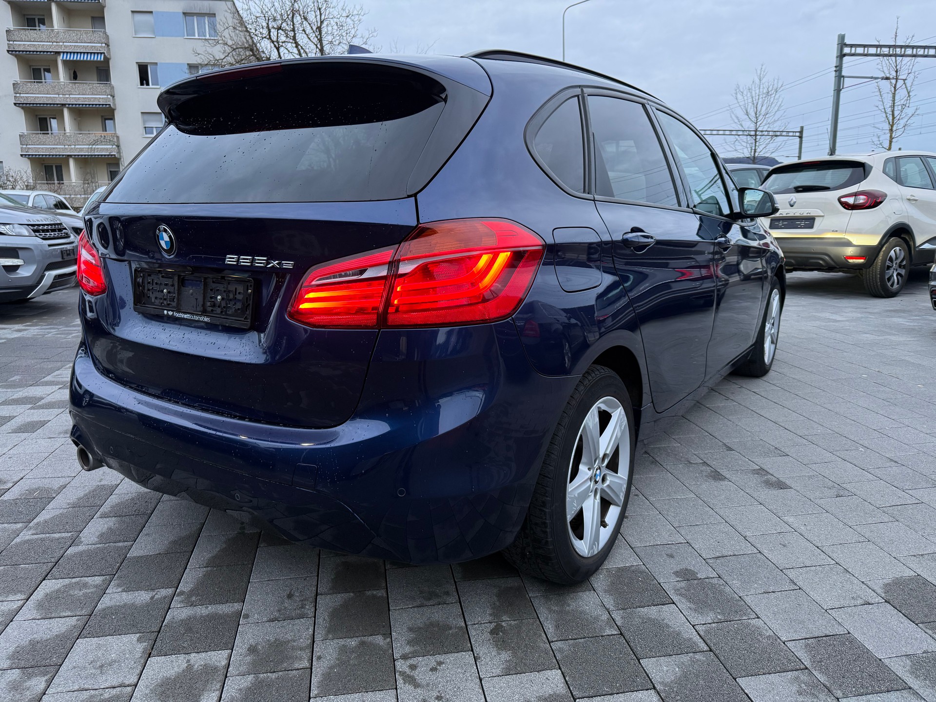 BMW 225xe iPerformance Active Tourer Steptronic-image-1