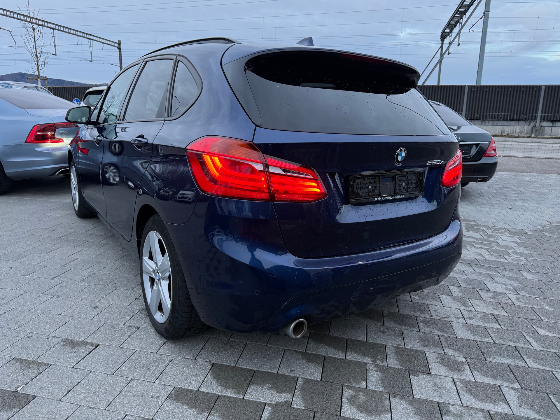 BMW 225xe iPerformance Active Tourer Steptronic-image-2