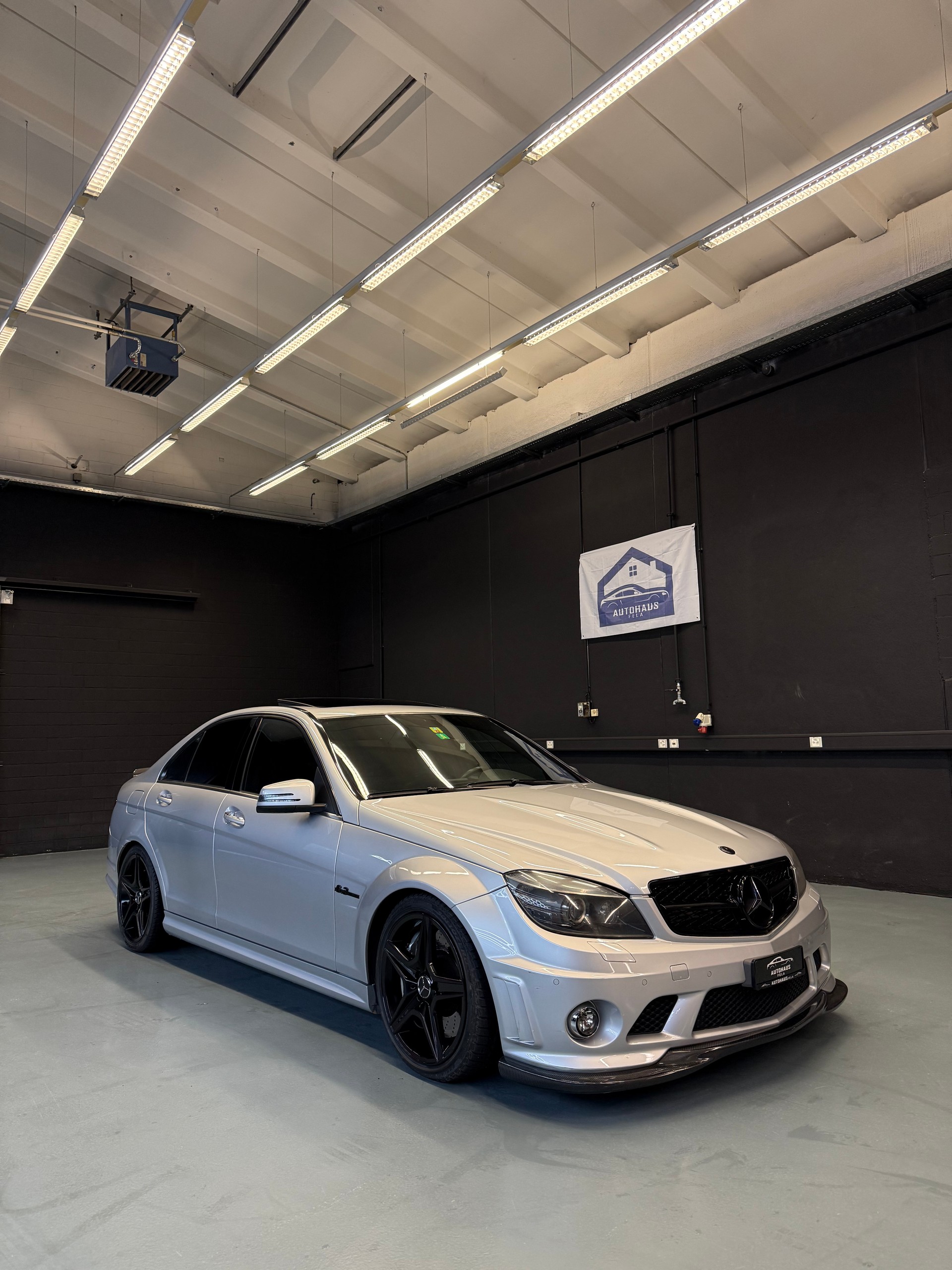MERCEDES-BENZ C 63 AMG Avantgarde 7G-Tronic-image-0