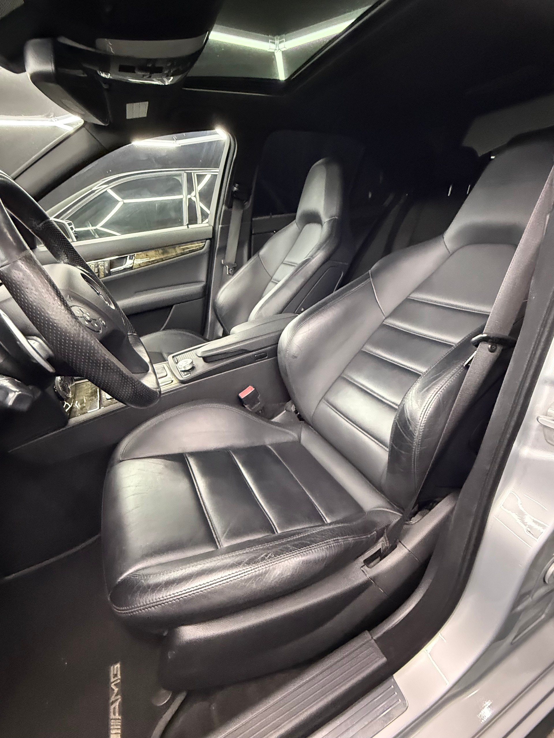 MERCEDES-BENZ C 63 AMG Avantgarde 7G-Tronic-image-6