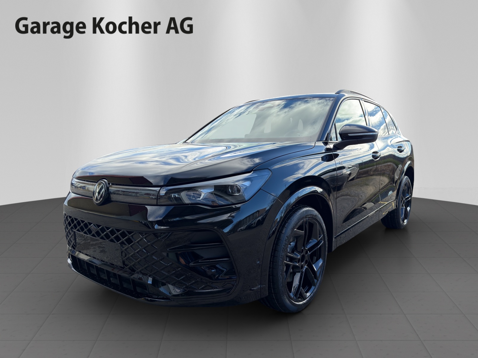VW Tiguan 2.0 TSI DSG R-Line 4Motion-image-0