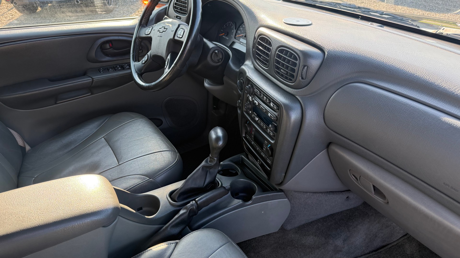 CHEVROLET TrailBlazer 4.2 LTZ-image-13