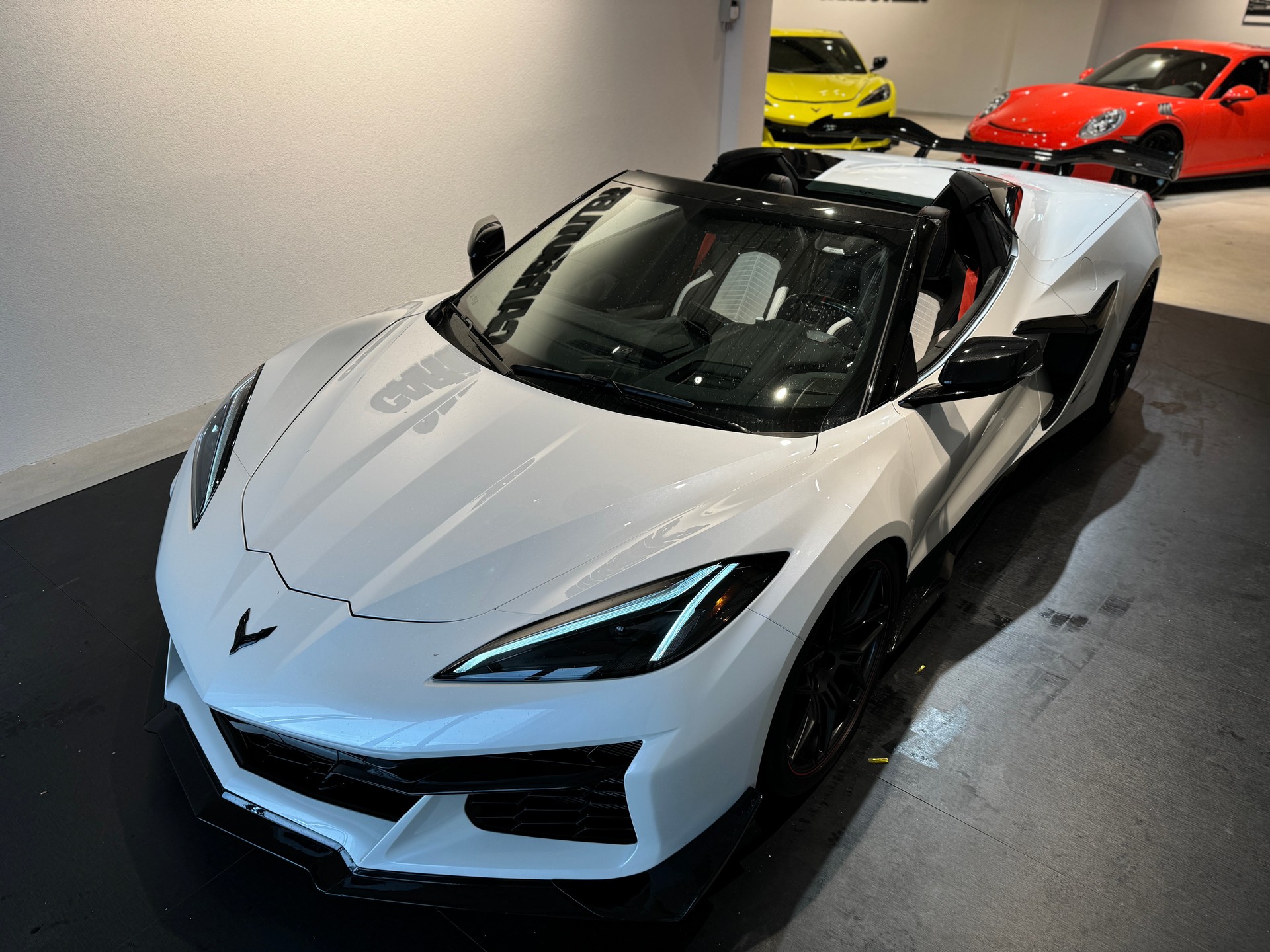 CHEVROLET CORVETTE C8 Z06 5.5L V8 🚀 Cabrio US 3LZ Z07 Performance 70th Anniversary Edition GRATIS SERVICE 1'399.-- pro Monat-image-2