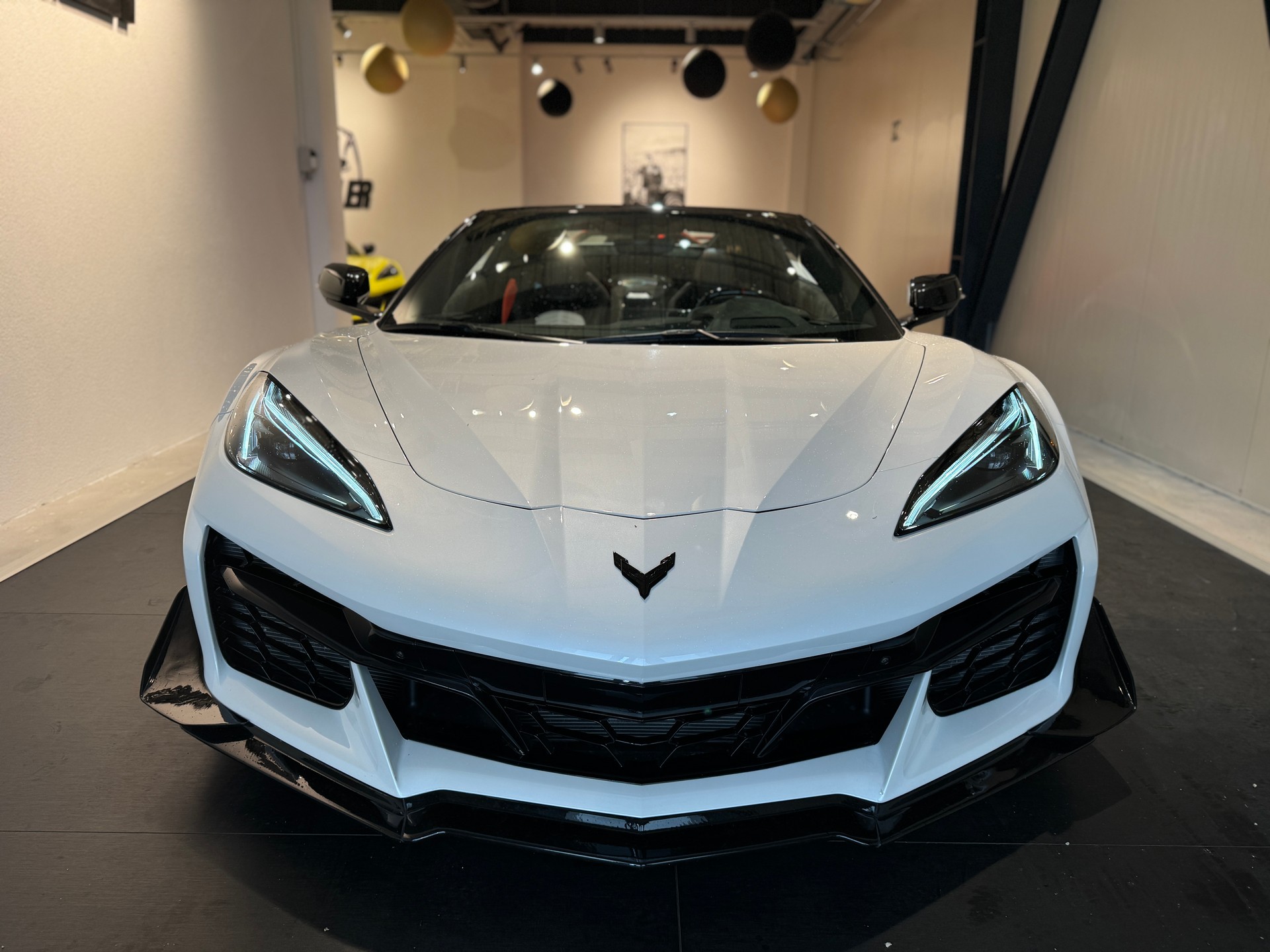 CHEVROLET CORVETTE C8 Z06 5.5L V8 🚀 Cabrio US 3LZ Z07 Performance 70th Anniversary Edition GRATIS SERVICE 1'399.-- pro Monat-image-3