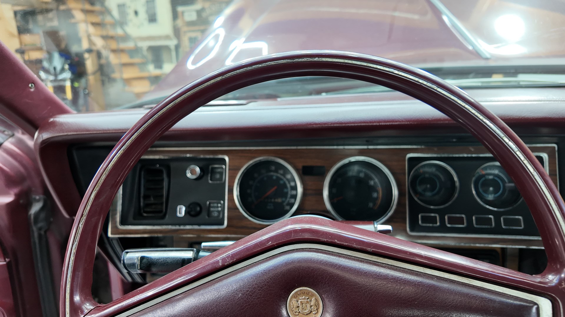CHRYSLER Cordoba-image-13