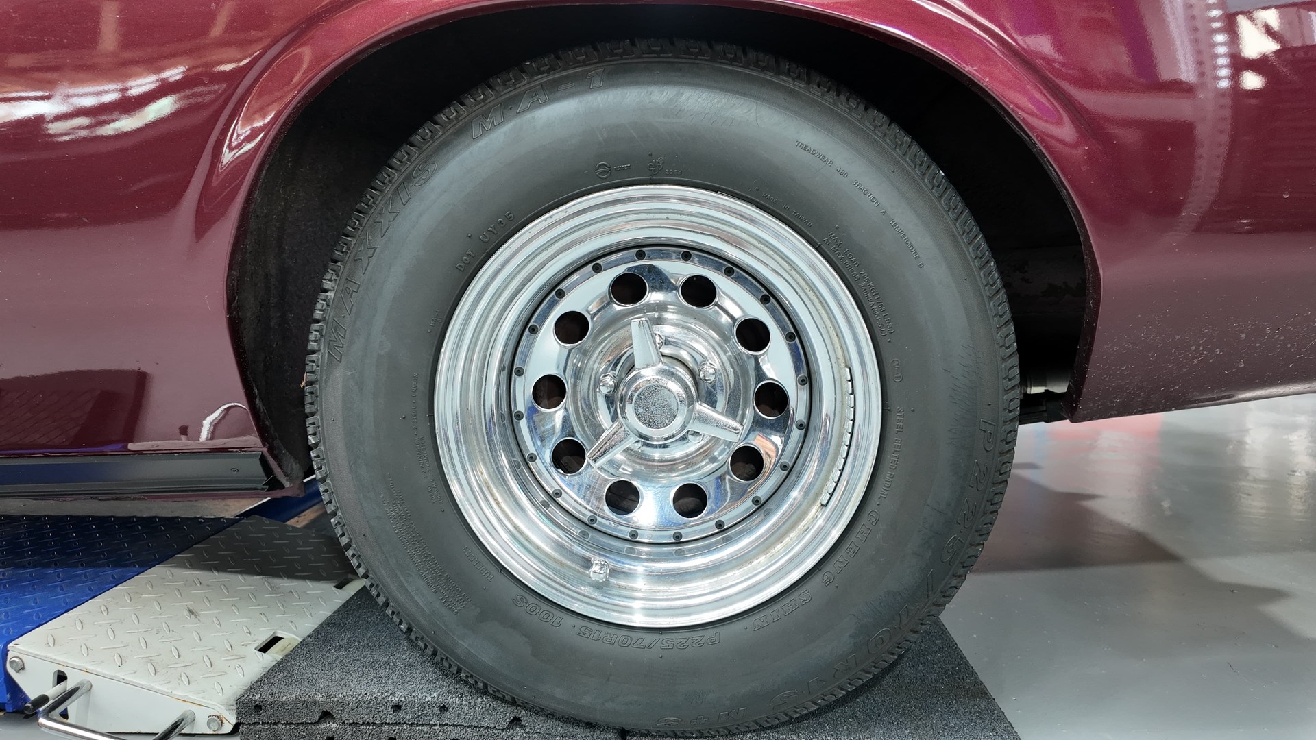 CHRYSLER Cordoba-image-9