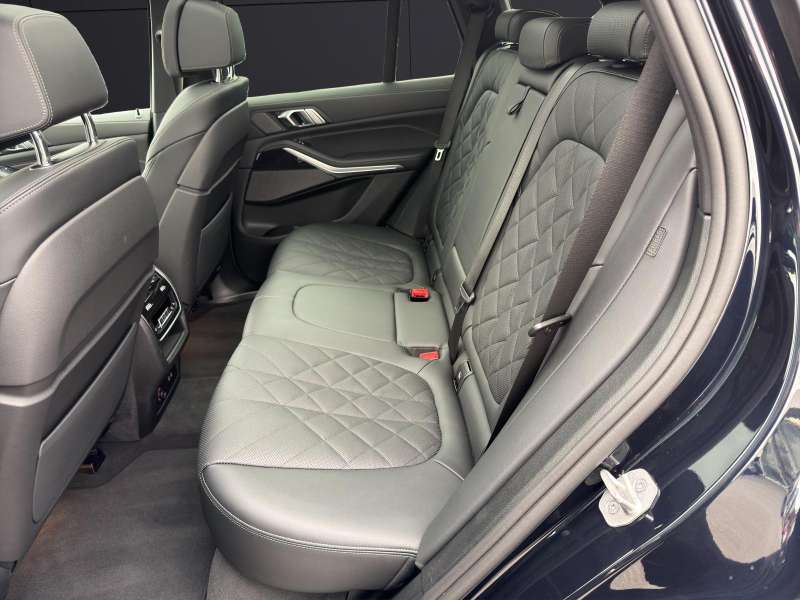 BMW X5 30d xDrive SAG-image-17