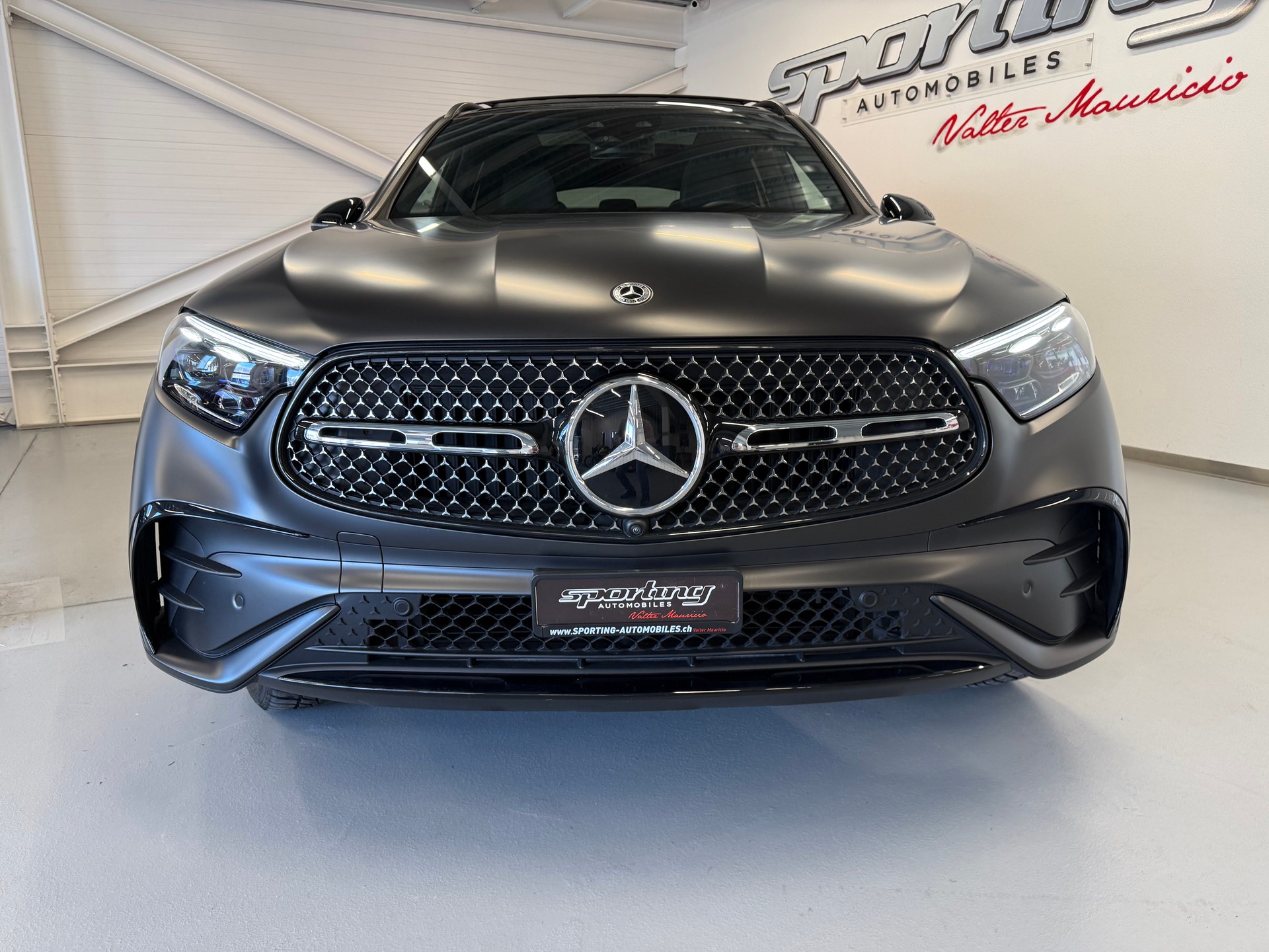 MERCEDES-BENZ GLC 400 e AMG 4Matic 9G-Tronic-image-3
