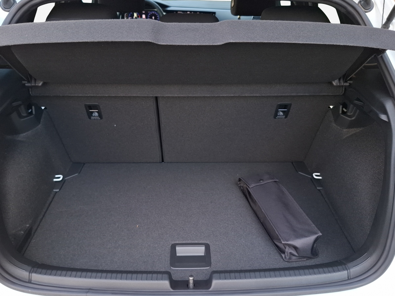 VW Polo 1.0 TSI R-Line DSG-image-12