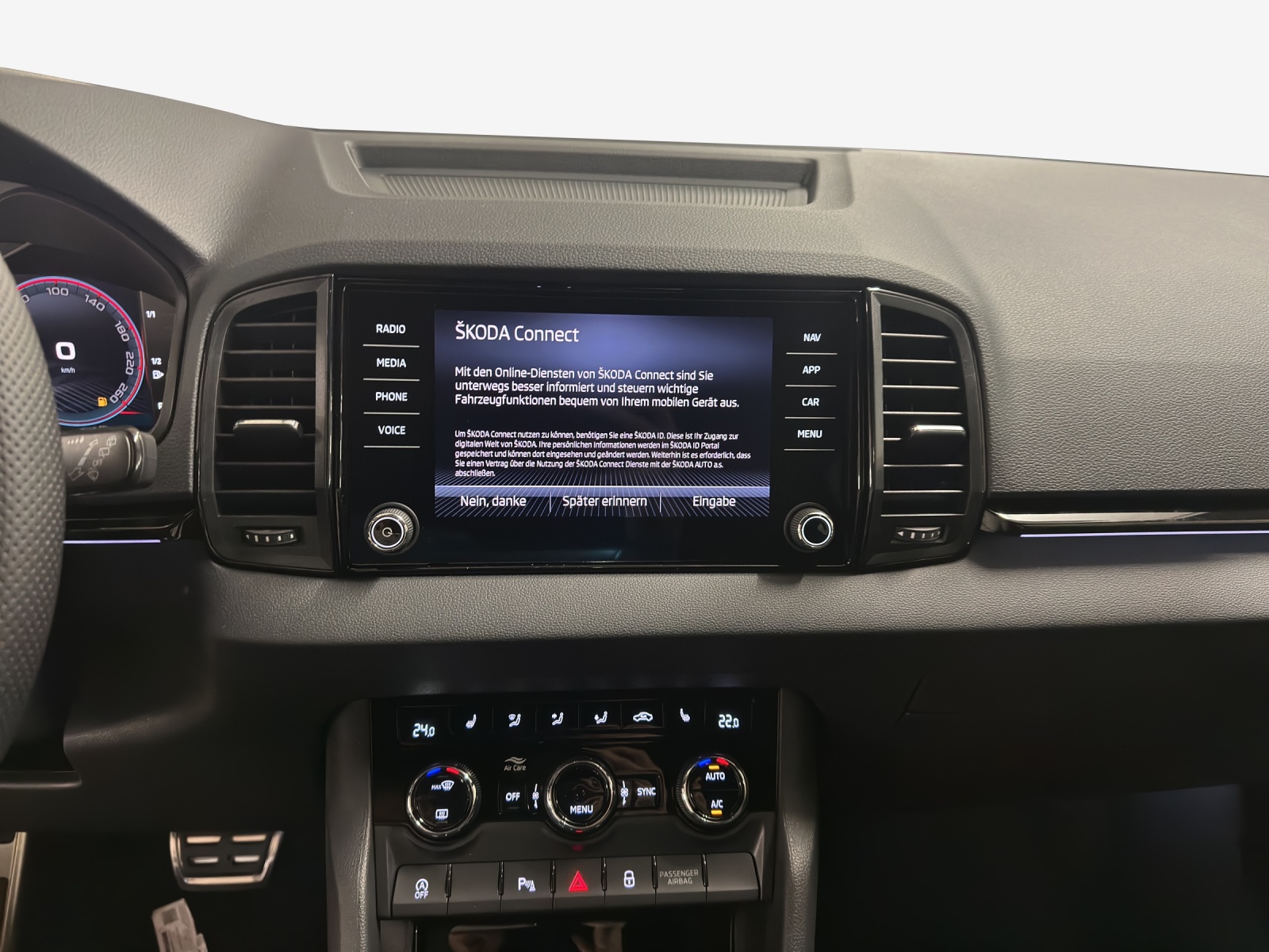 SKODA Karoq 2.0 TSI SportLine 4x4 DSG-image-10
