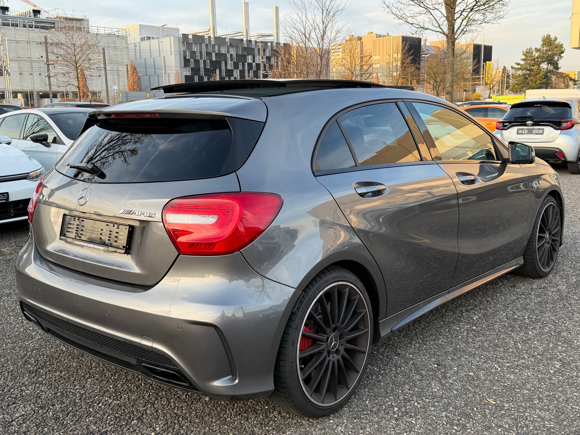 MERCEDES-BENZ A 45 AMG 4Matic Speedshift 7G-DCT-image-4