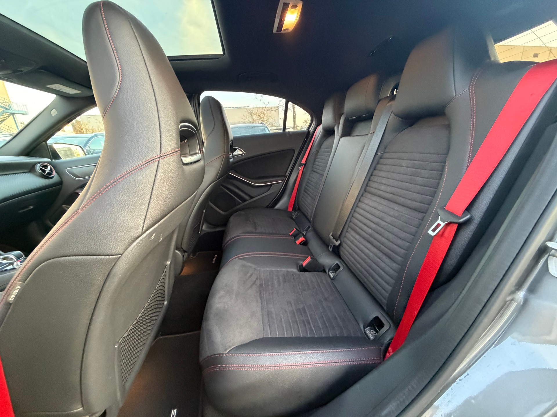 MERCEDES-BENZ A 45 AMG 4Matic Speedshift 7G-DCT-image-9