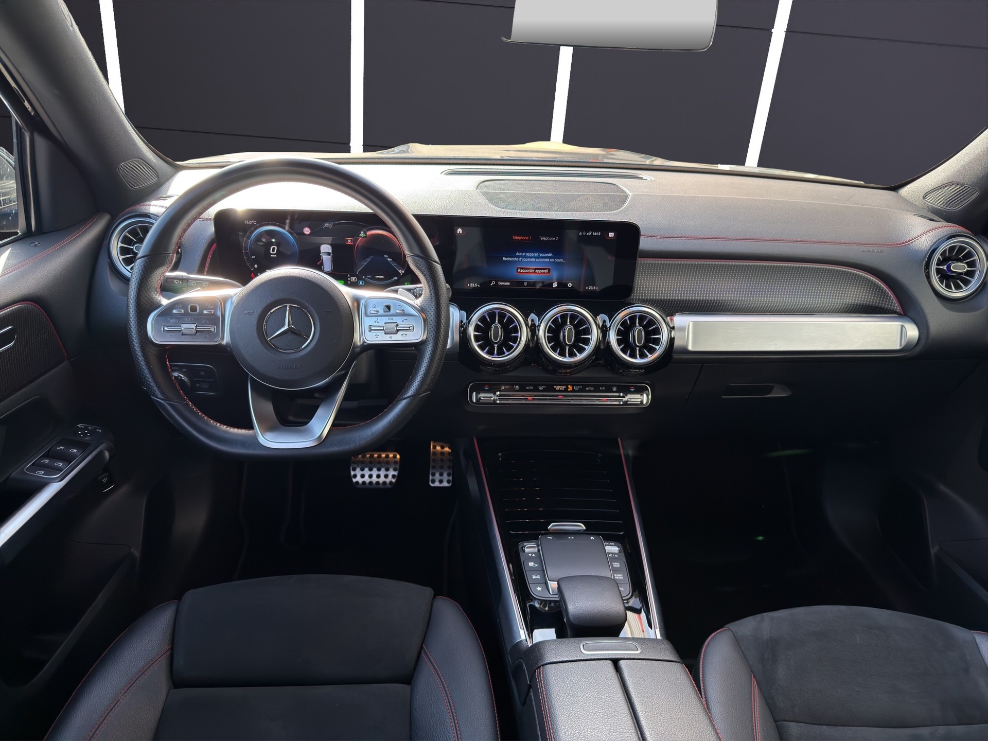MERCEDES-BENZ EQB 300 4Matic AMG Line-image-7