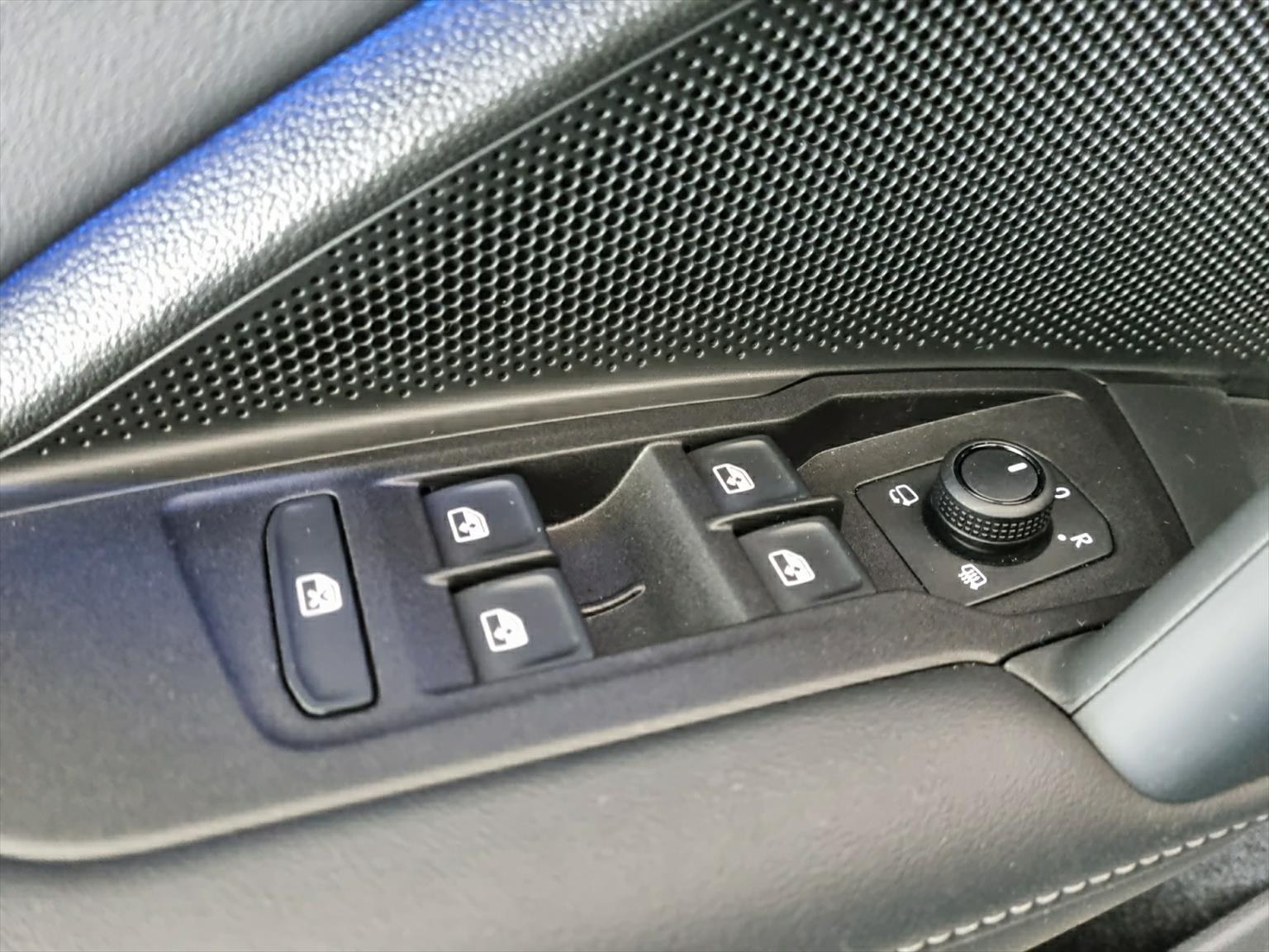VW Tayron 2.0 TDI Life 4Motion *7-Plätzer*-image-8