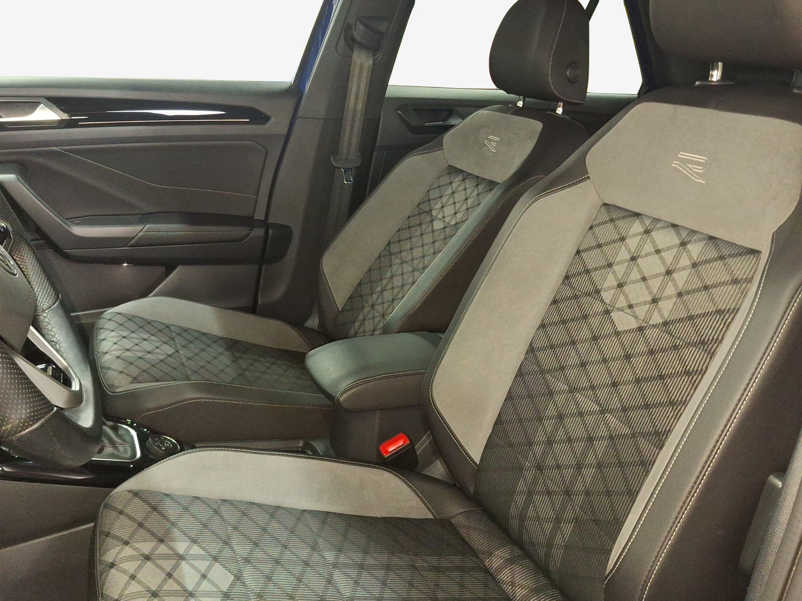 VW T-Roc 2.0 TDI SCR R-Line 4Motion DSG-image-7