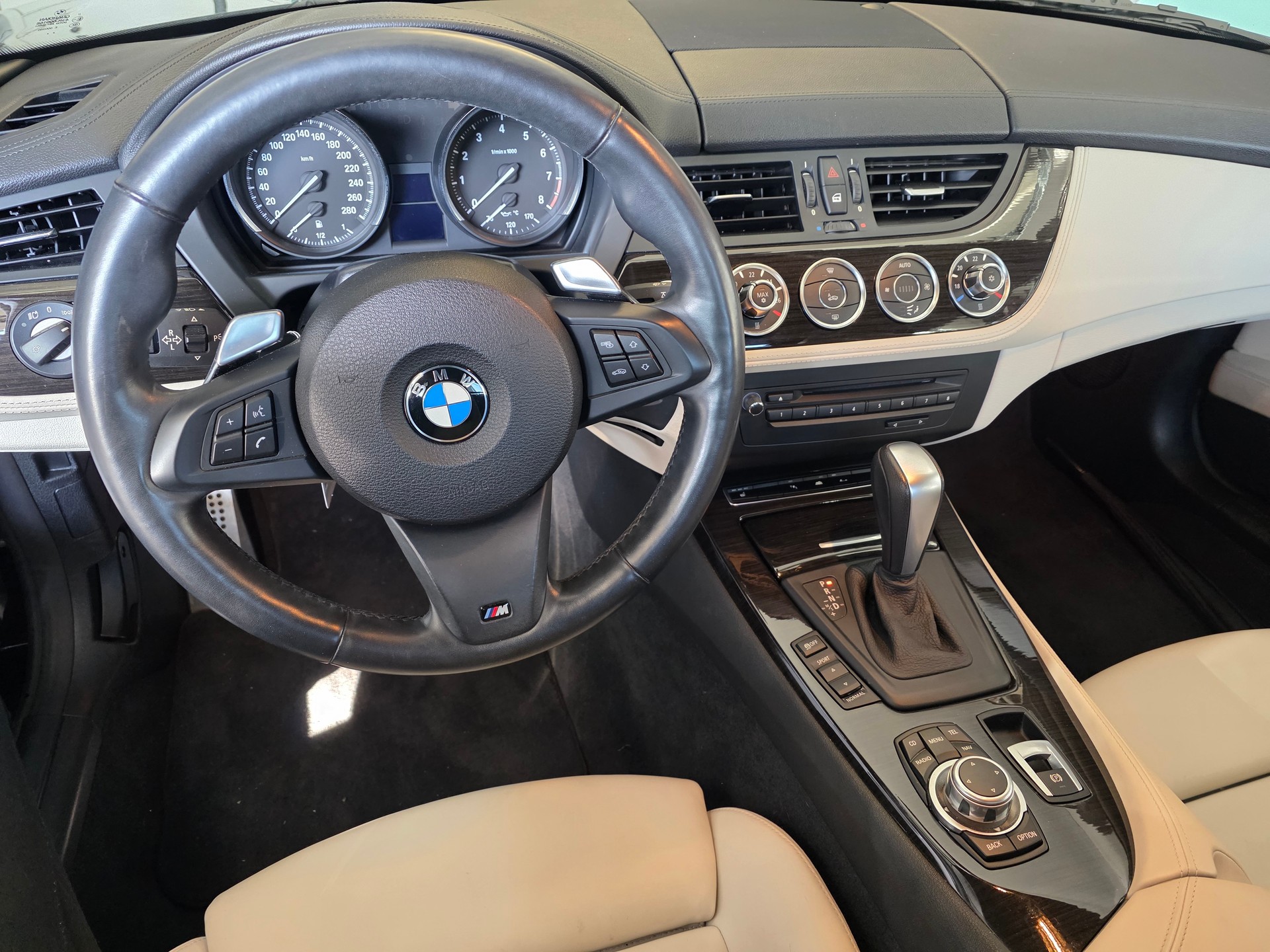 BMW Z4 sDrive23i Roadster-image-3