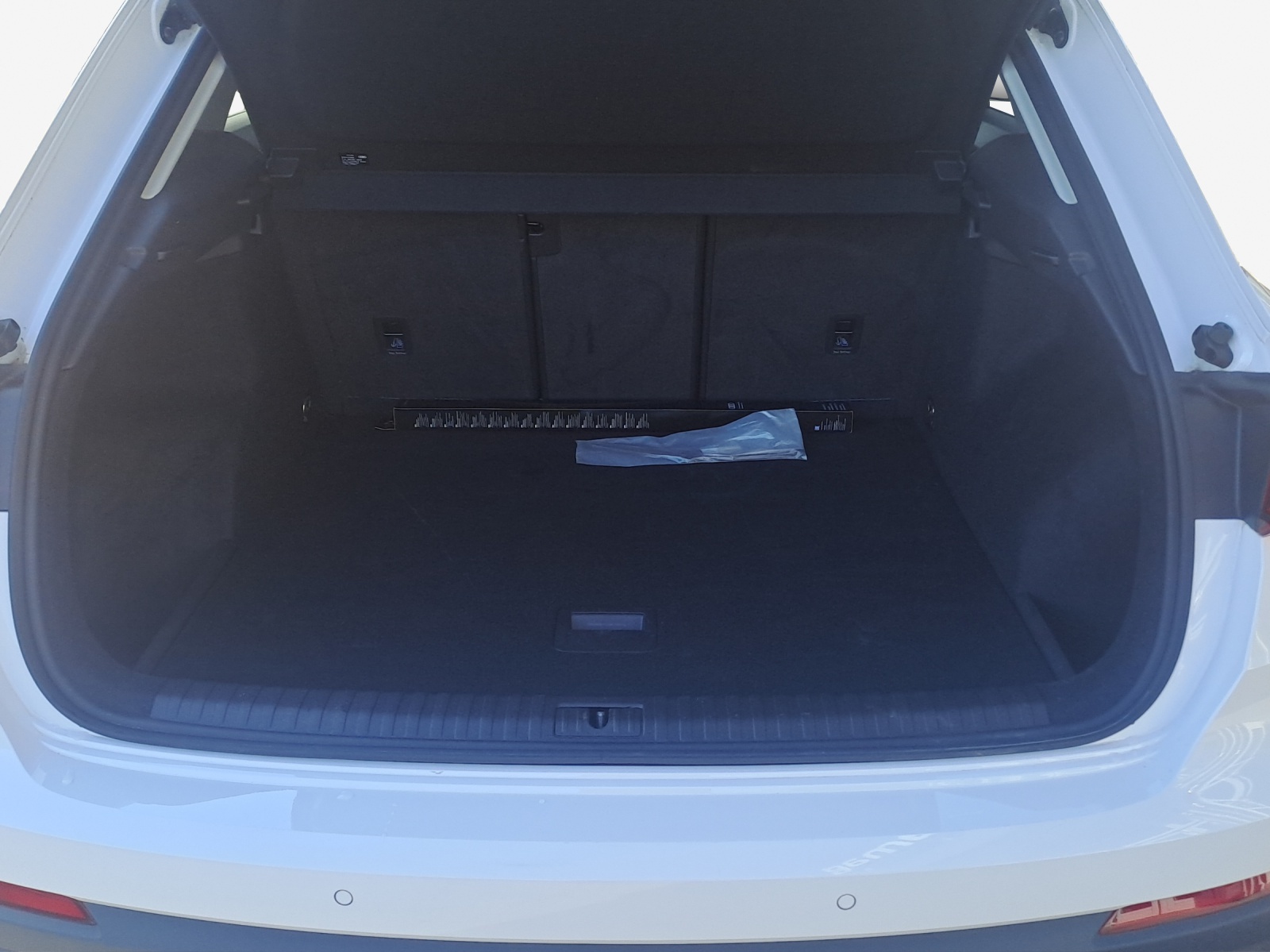 AUDI Q3 35 TFSI Attraction S-tronic-image-12