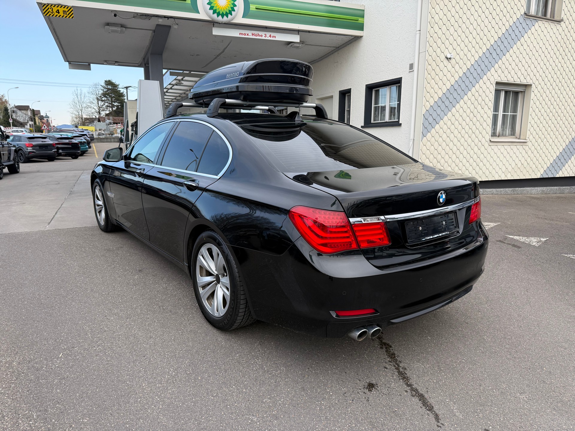 BMW 730d-image-3