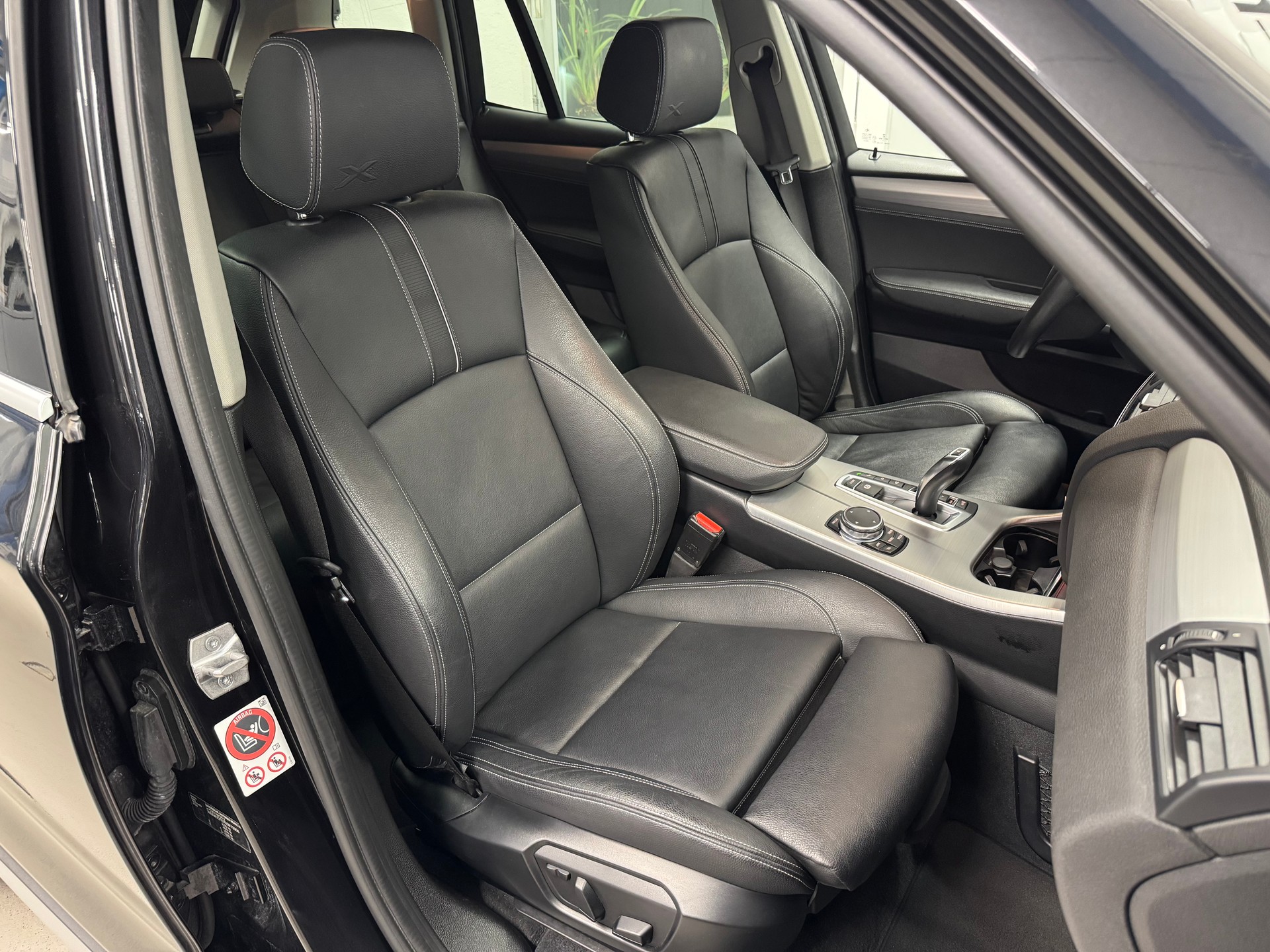 BMW X3 xDrive 20i xLine Steptronic-image-11