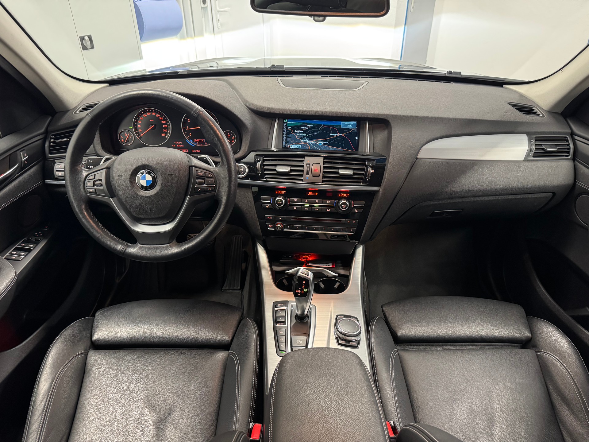 BMW X3 xDrive 20i xLine Steptronic-image-8