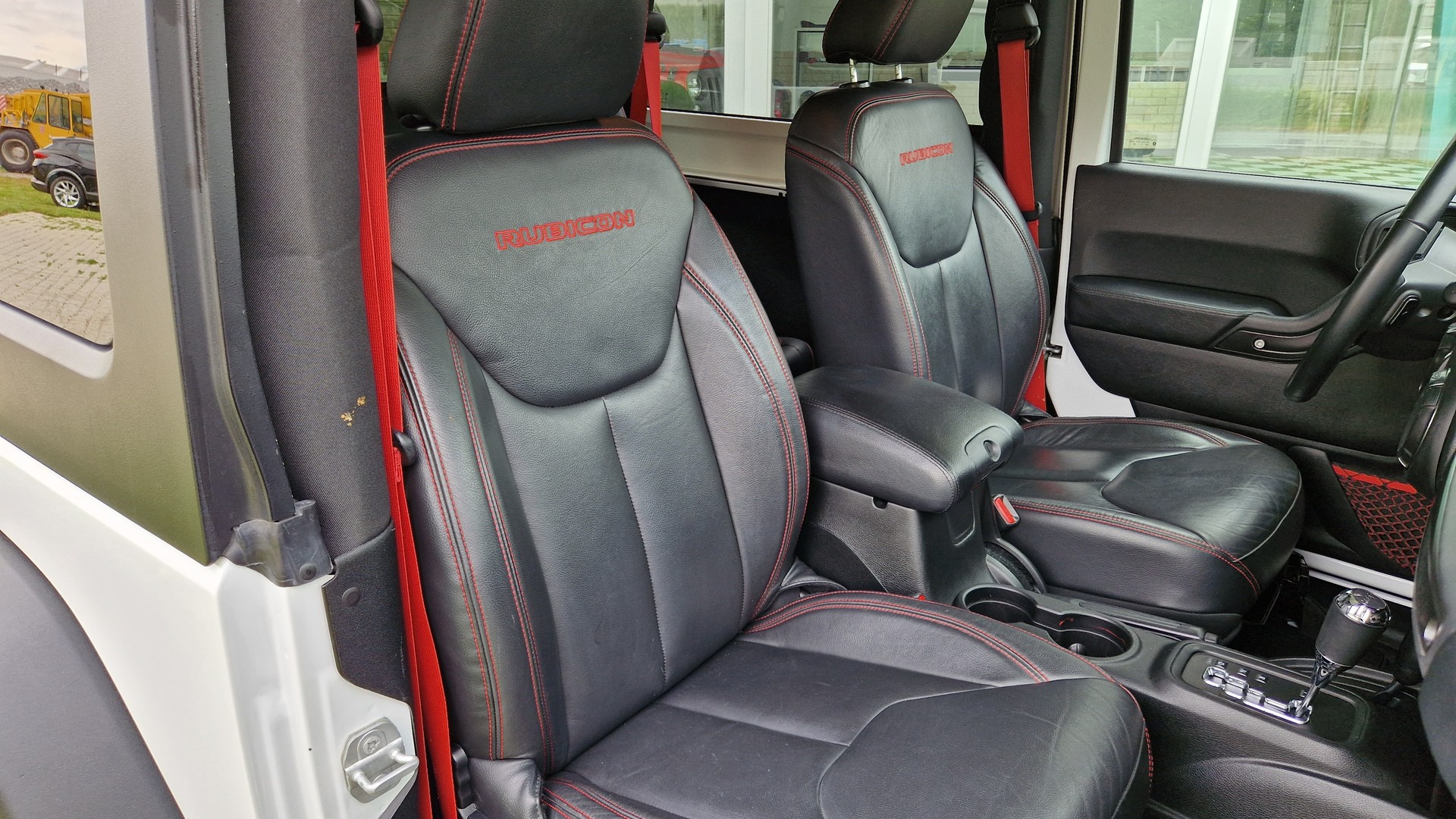 JEEP Wrangler 2.8 CRD Rubicon Recon Automatic hardtop-image-12