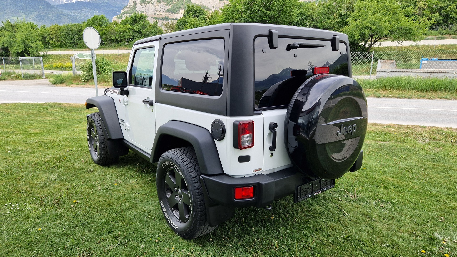 JEEP Wrangler 2.8 CRD Rubicon Recon Automatic hardtop-image-8