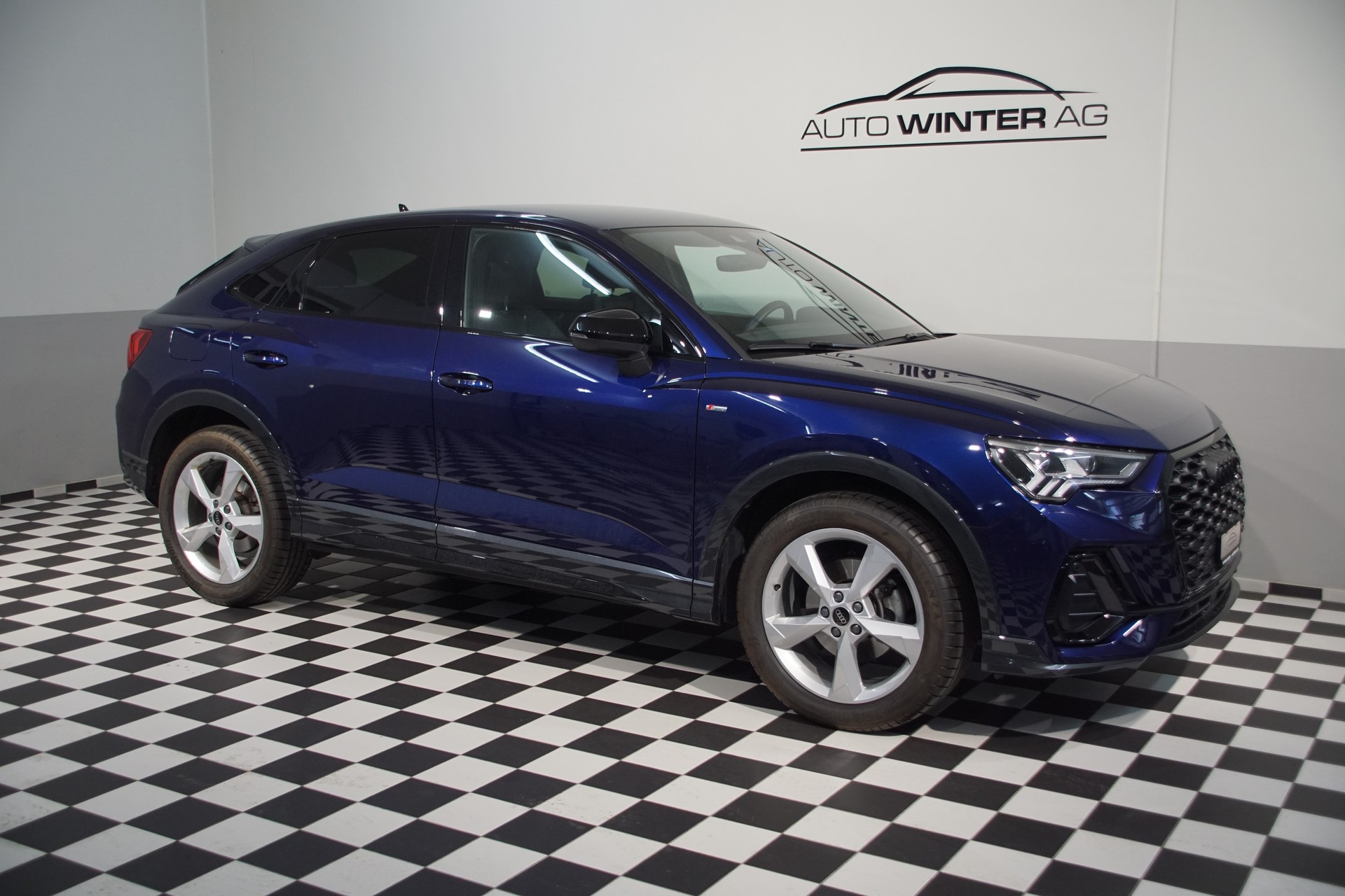 AUDI Q3 Sportback 35 TFSI S line S-tronic ++SWISS++-showroom-element-2