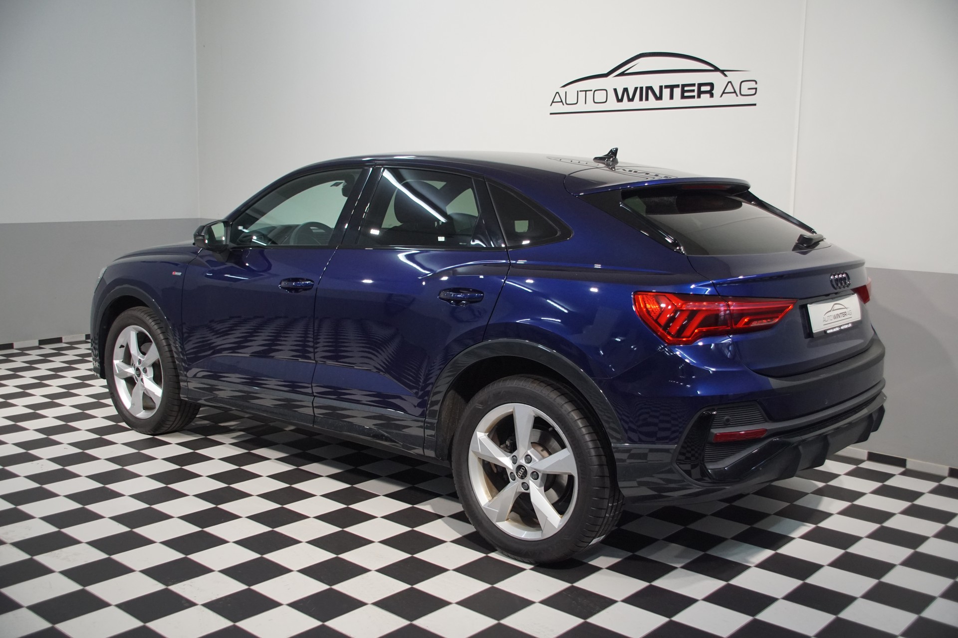 AUDI Q3 Sportback 35 TFSI S line S-tronic ++SWISS++-image-7