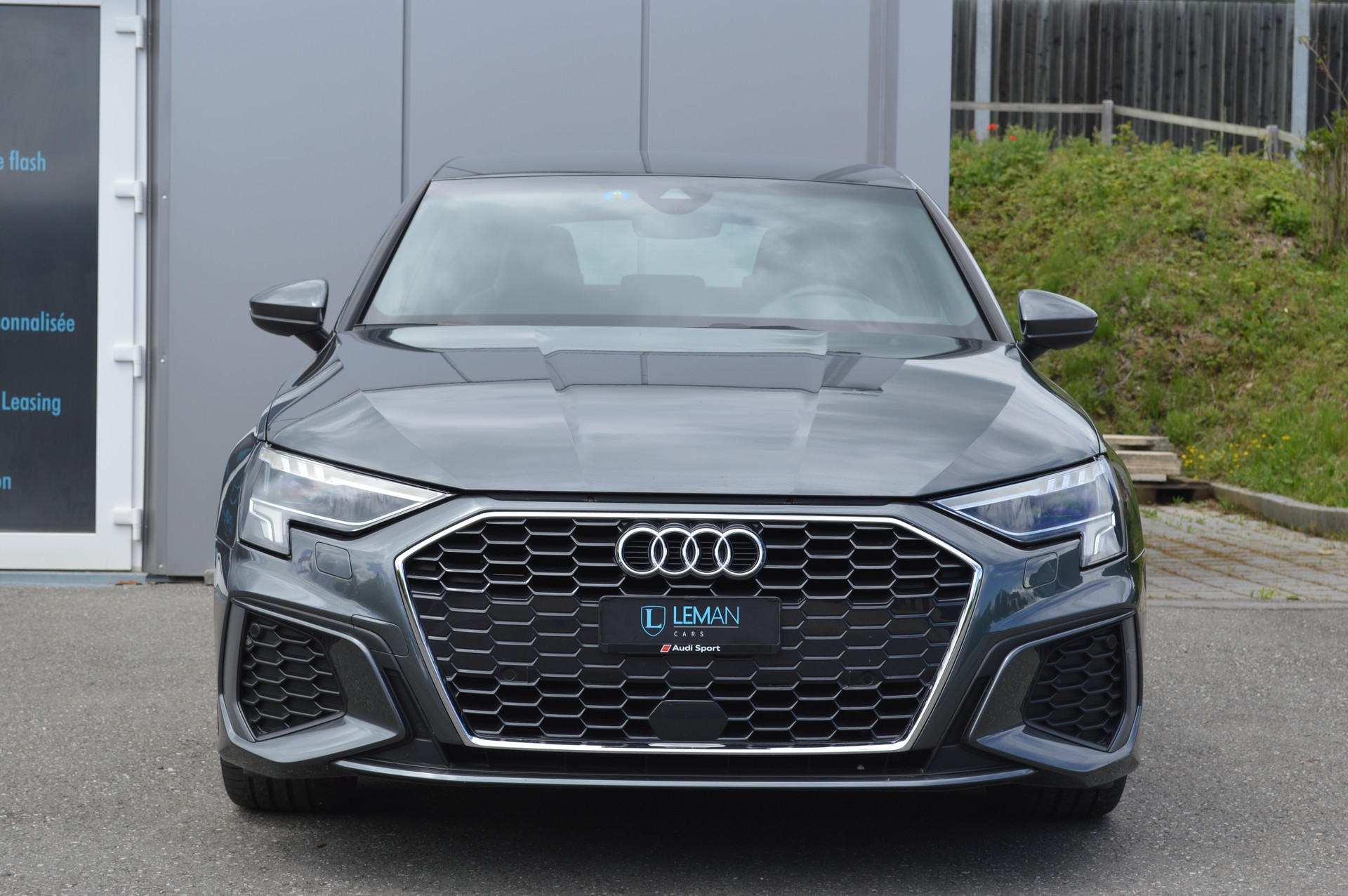 AUDI A3 Sportback 35 TFSI S line Attraction S-tronic-showroom-element-1
