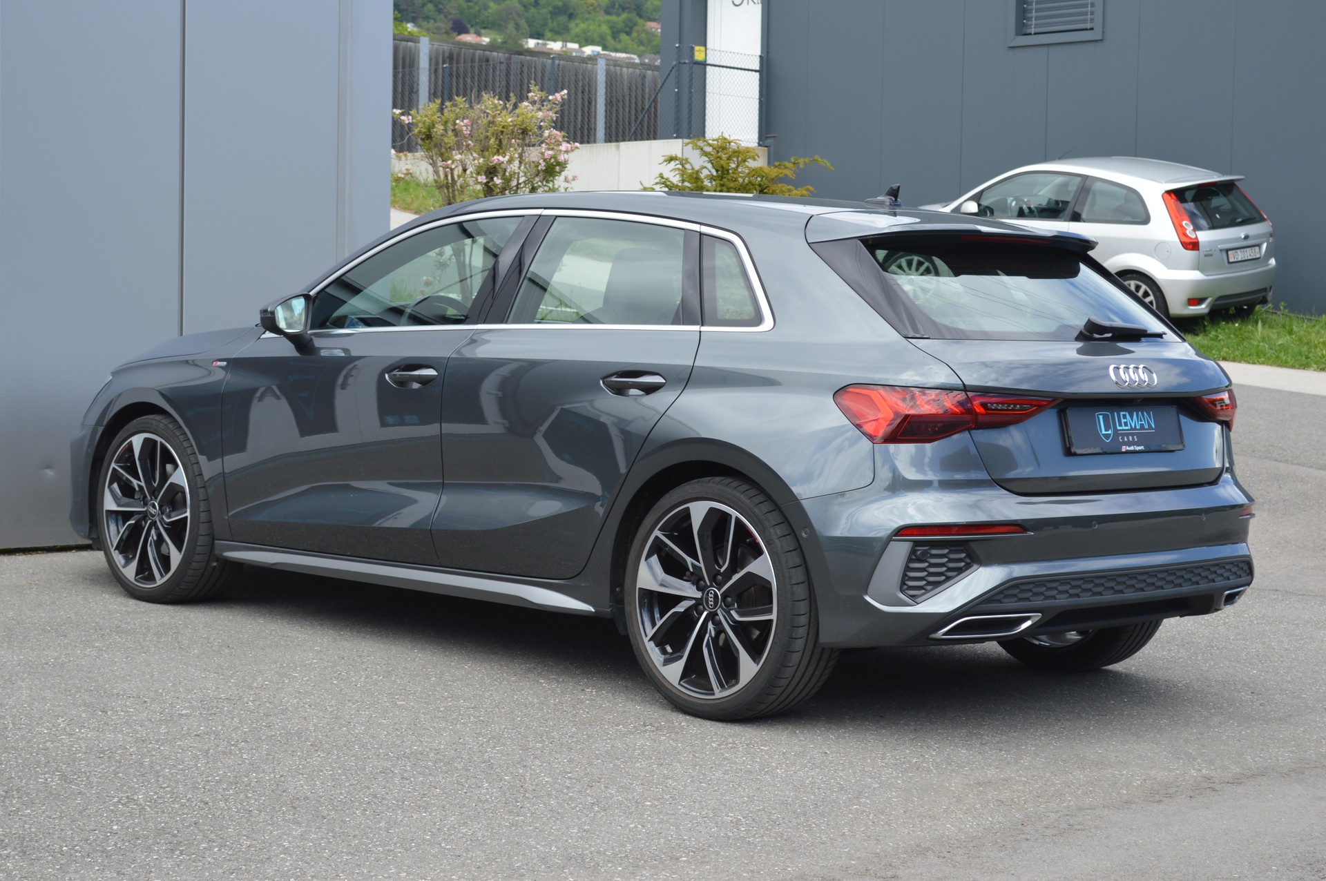AUDI A3 Sportback 35 TFSI S line Attraction S-tronic-image-6