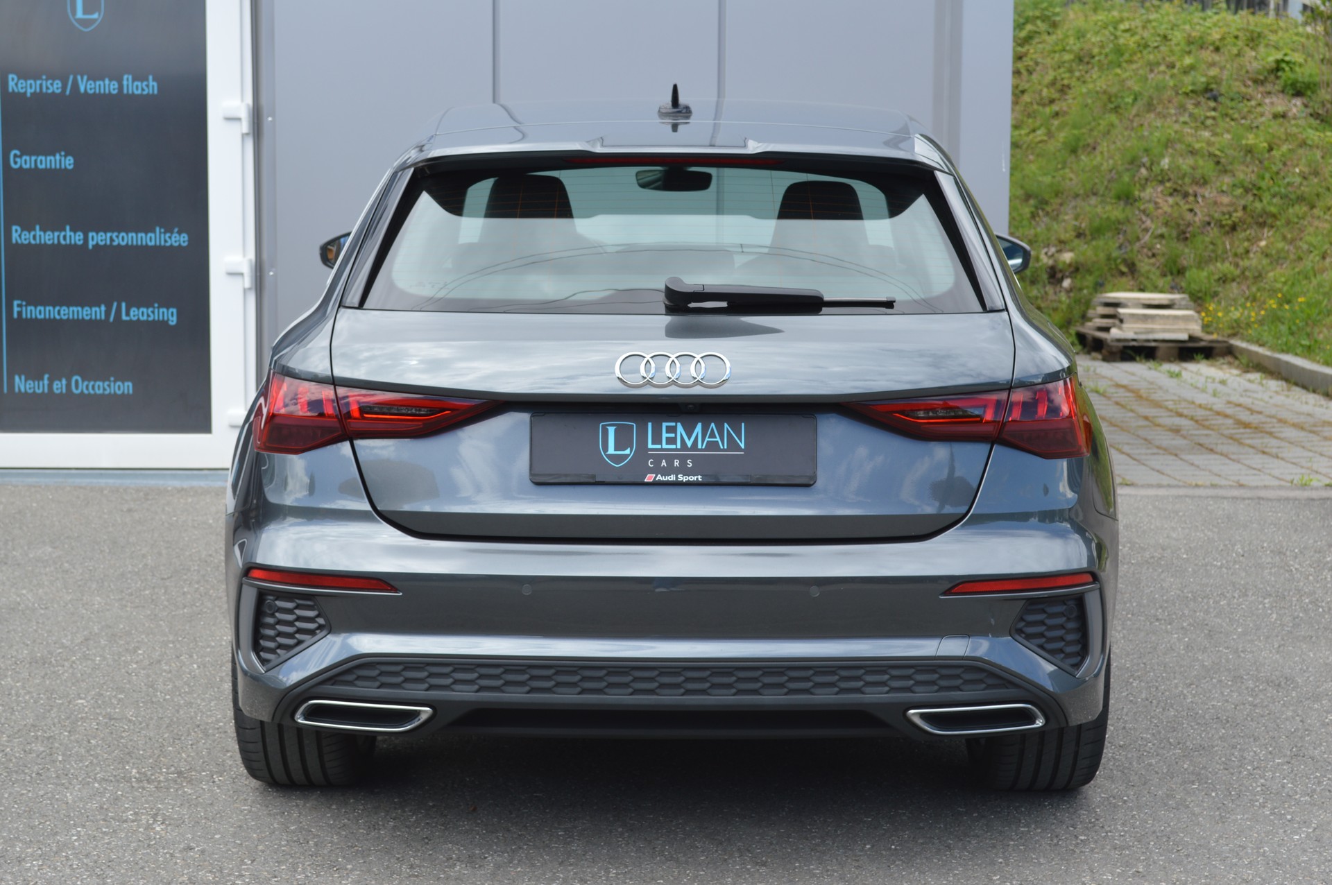 AUDI A3 Sportback 35 TFSI S line Attraction S-tronic-image-5