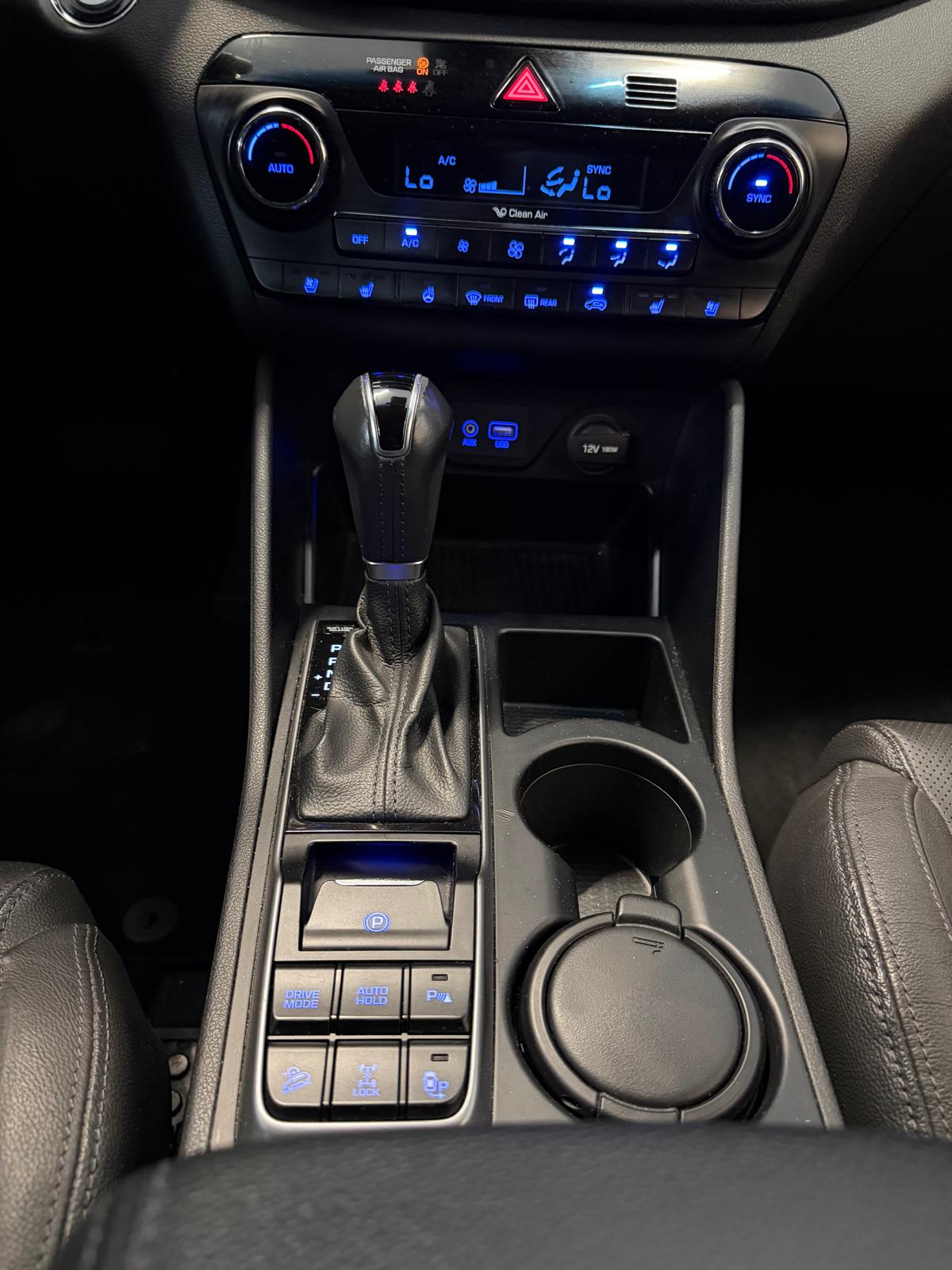 HYUNDAI Tucson 1.6 TGDI Launch Edition 4WD Automatic ***CH-Fahrzeug*** Vollausstattung-image-9
