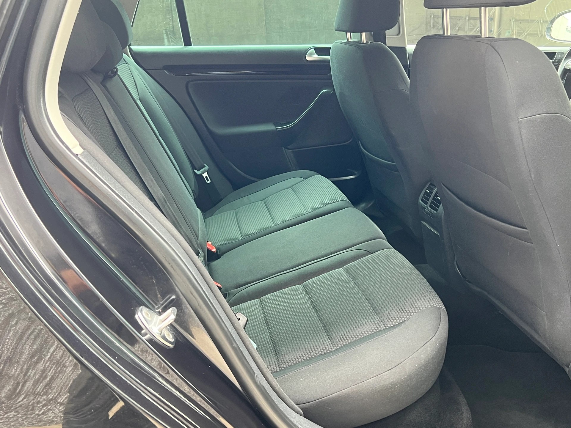 VW Golf Variant 1.4 TSI Comfortline DSG-image-11