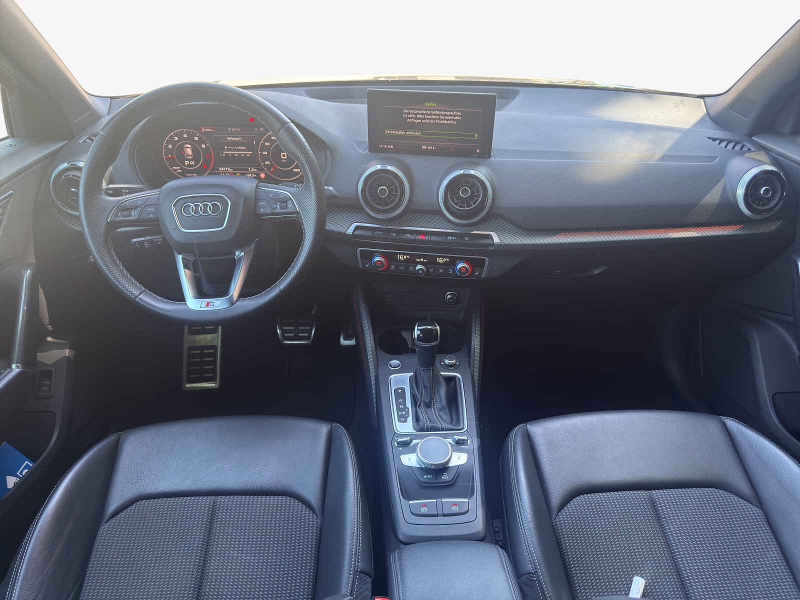 AUDI Q2 35 TFSI S line S-tronic-image-8