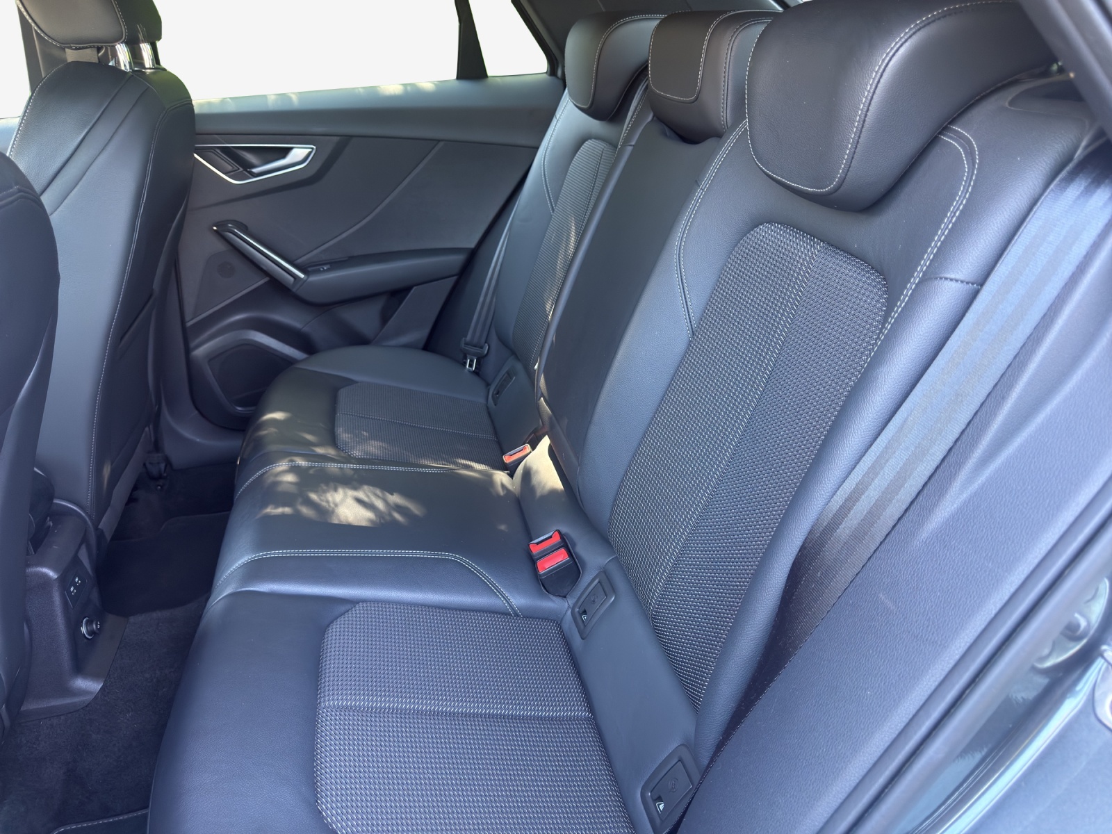AUDI Q2 35 TFSI S line S-tronic-image-11
