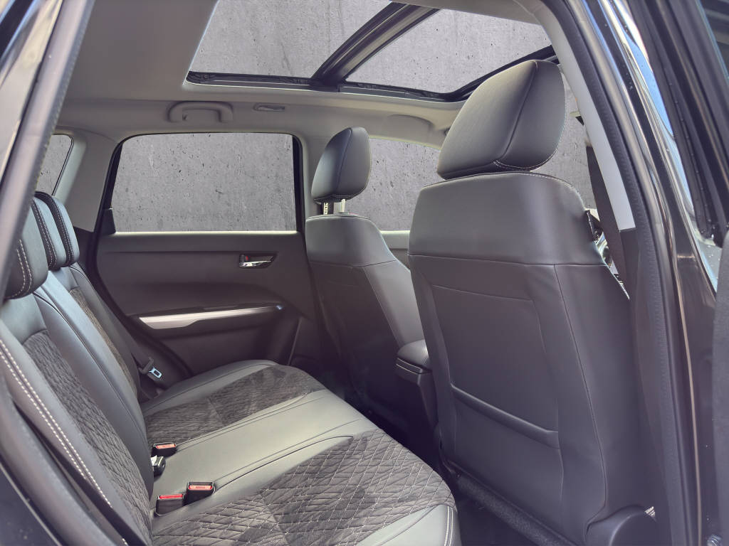 SUZUKI Vitara 1.4 T Compact Top Hybrid 4x4-image-11