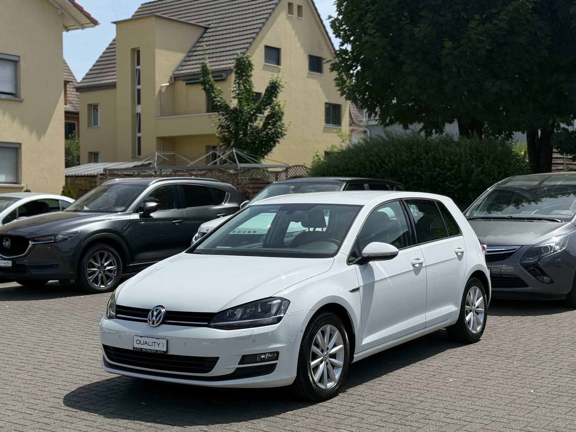 VW Golf 1.4 TSI Lounge-image-6