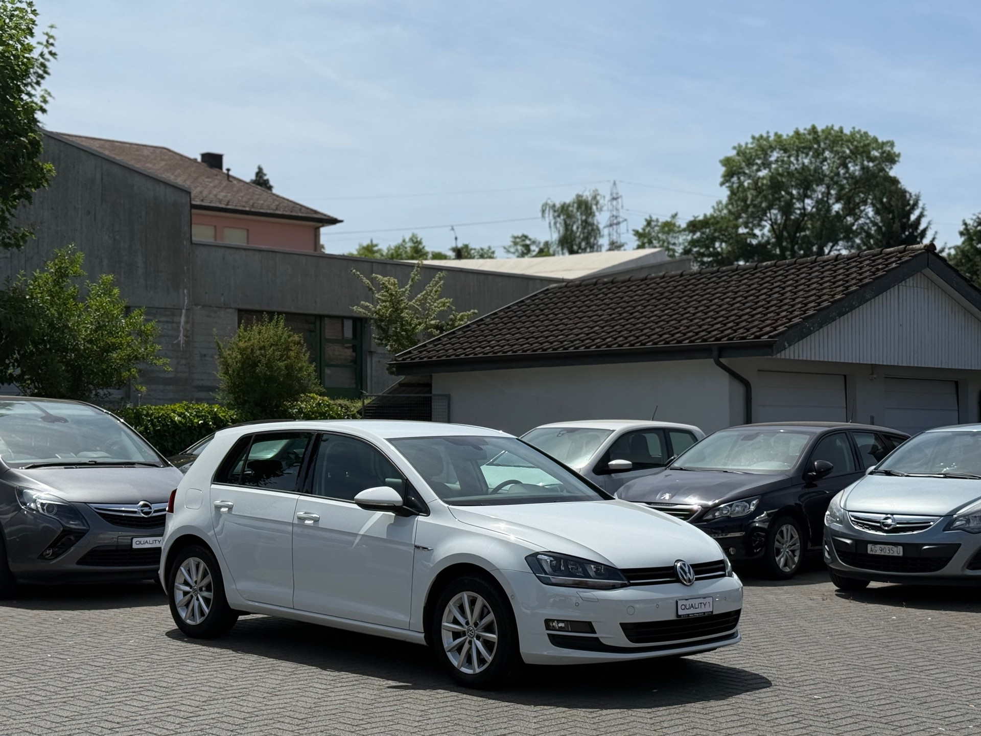 VW Golf 1.4 TSI Lounge-image-5