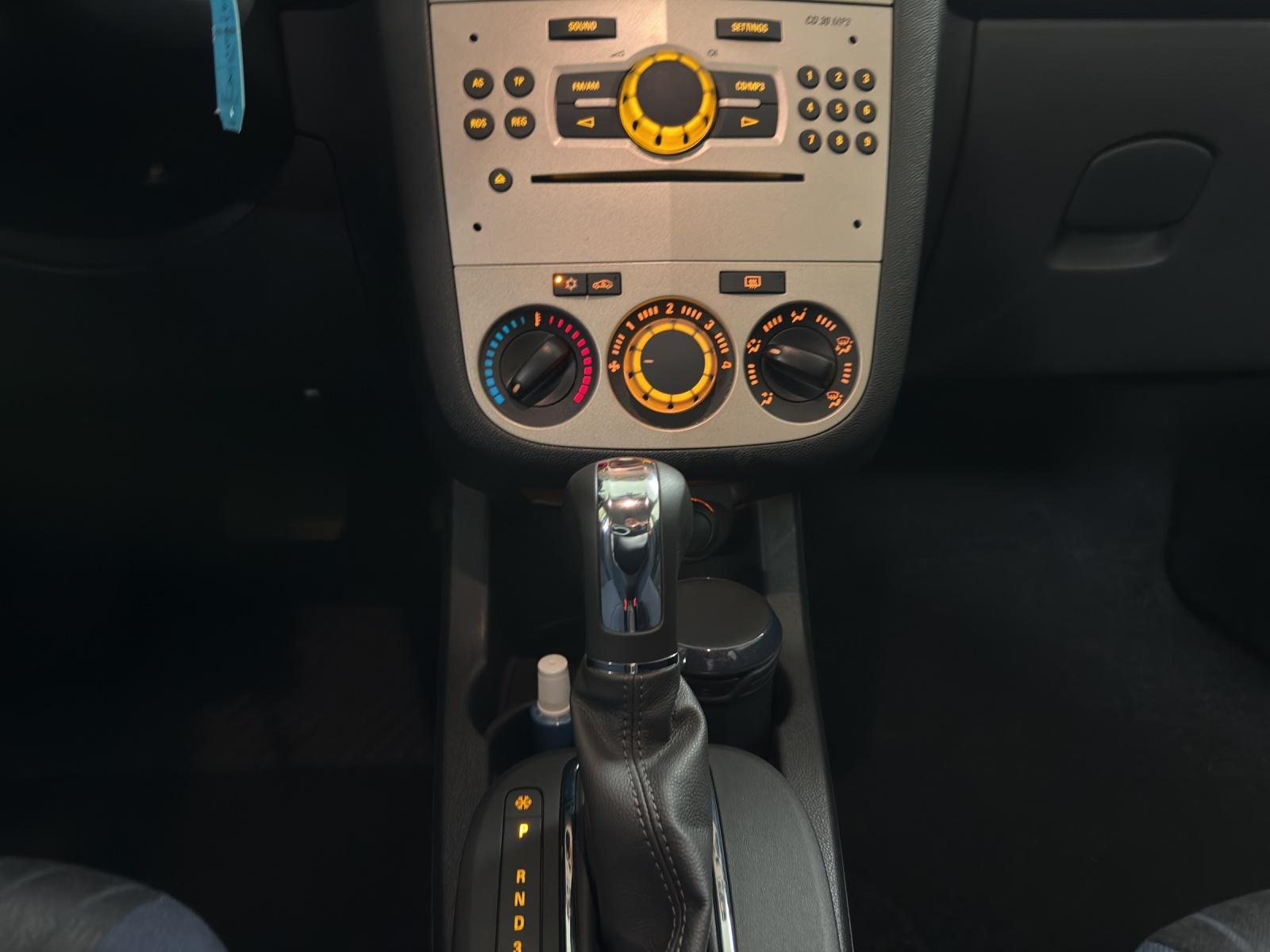 OPEL Corsa 1.4i 16V TP Enjoy-image-16