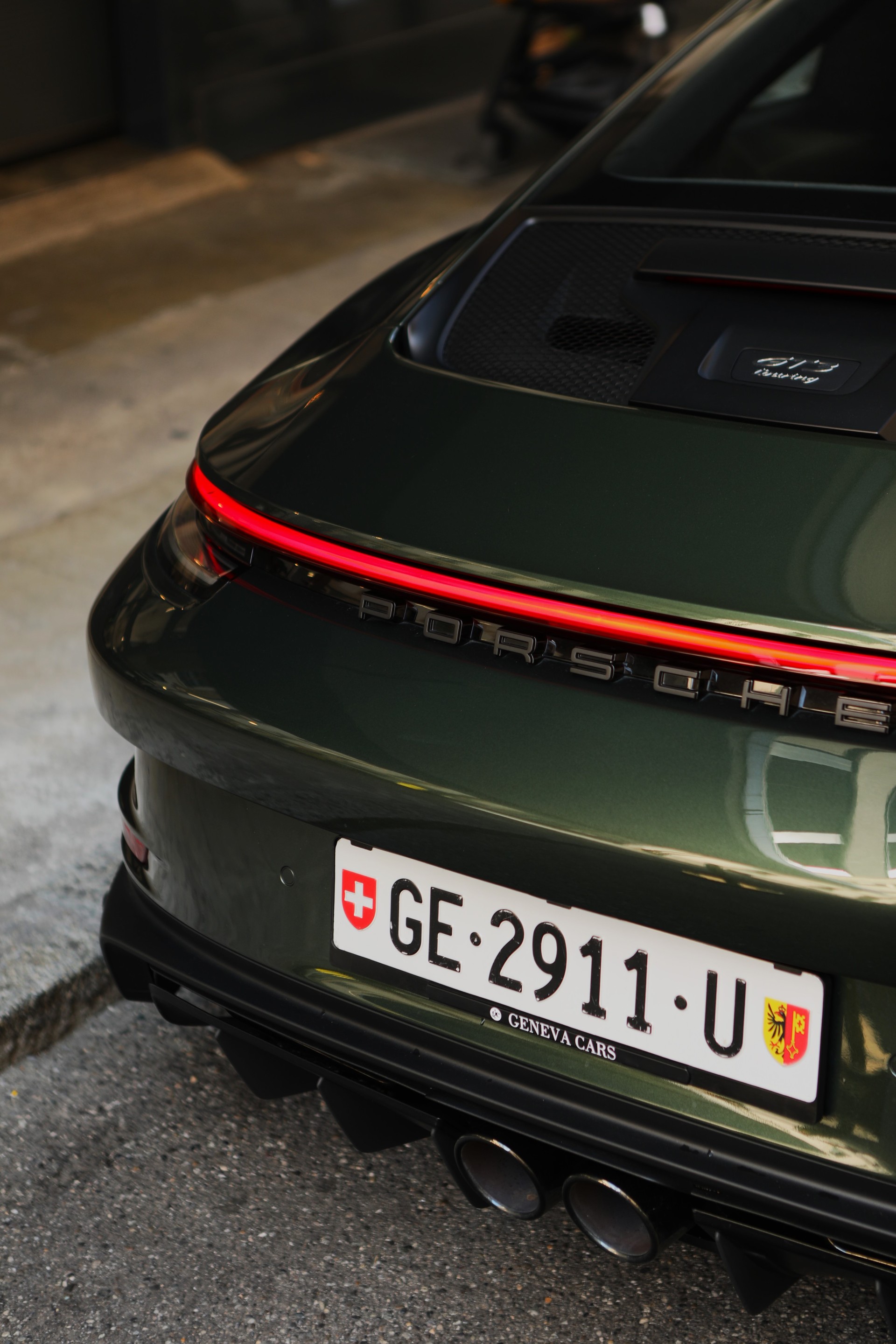 PORSCHE 911 GT3 Touring Oak Green - PTS - Carbone-image-3