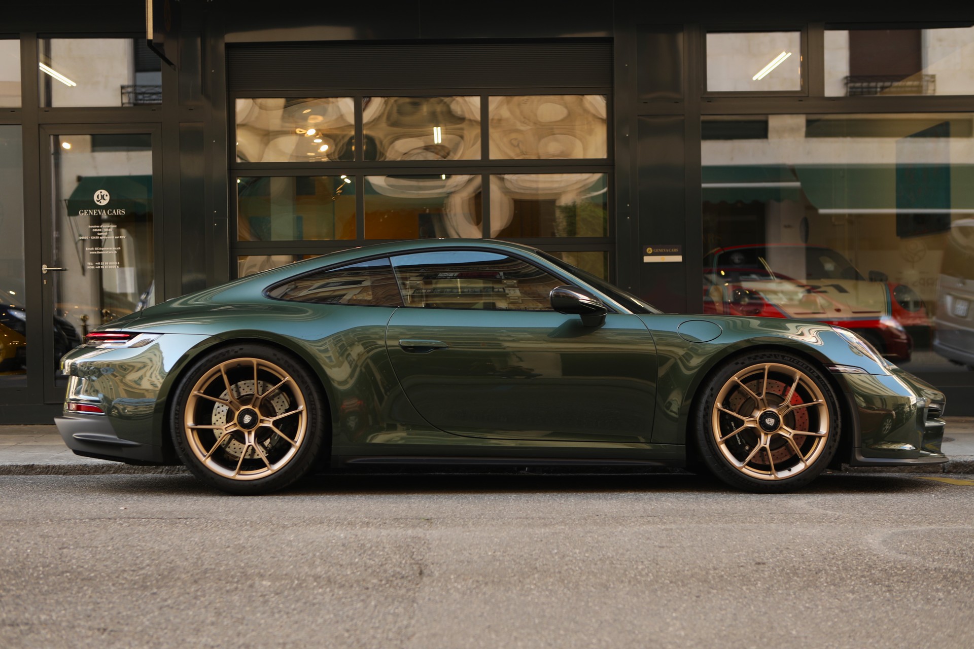PORSCHE 911 GT3 Touring Oak Green - PTS - Carbone-image-0