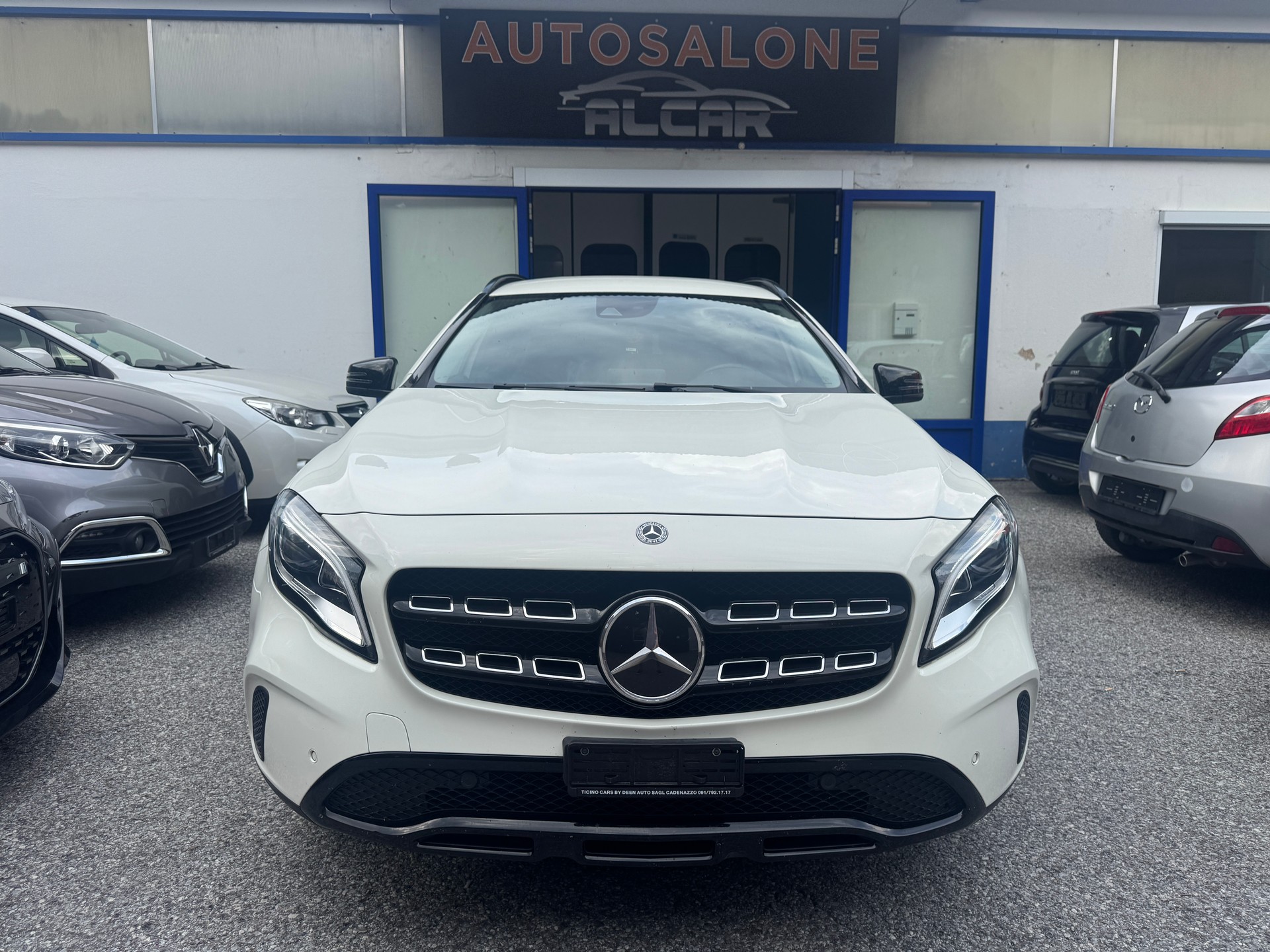 MERCEDES-BENZ GLA 200 Style 7G-DCT-image-0