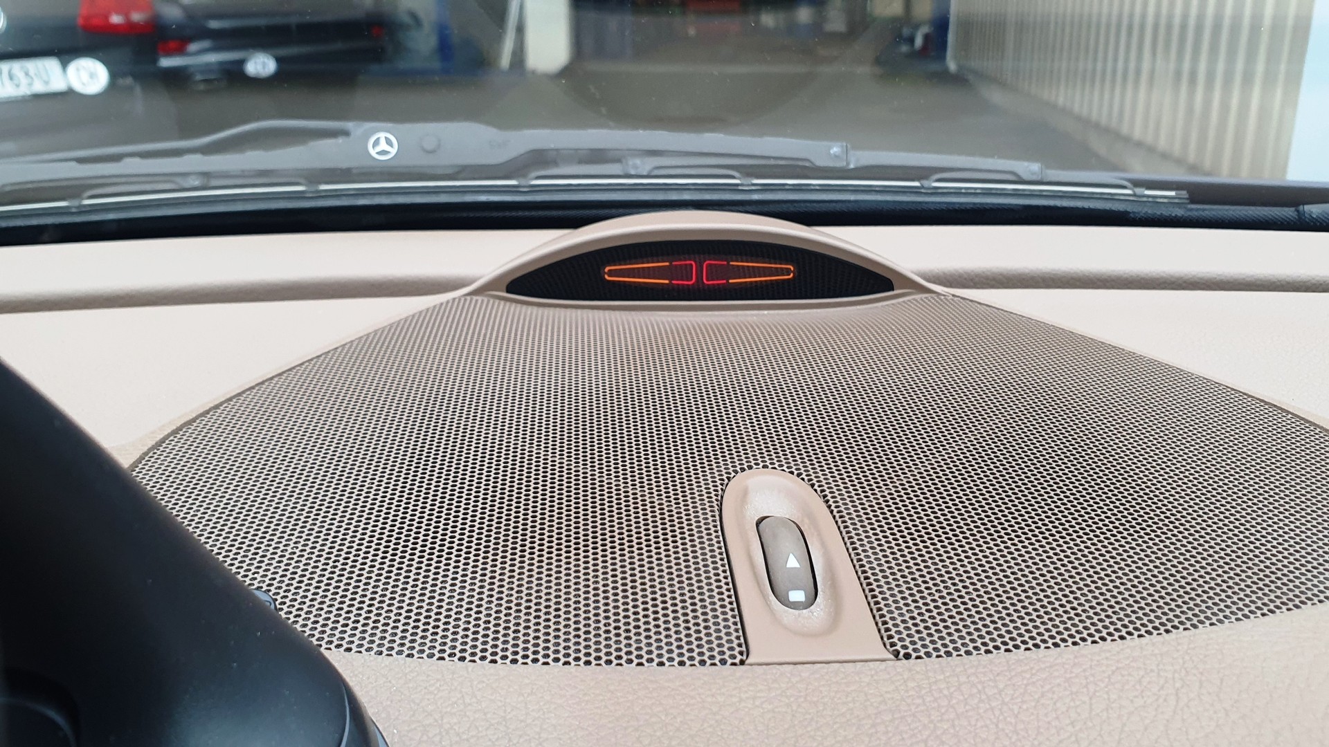 MERCEDES-BENZ C 320 Avantgarde 4Matic Automatic-image-11