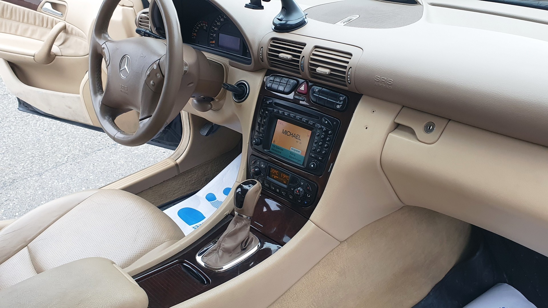 MERCEDES-BENZ C 320 Avantgarde 4Matic Automatic-image-10