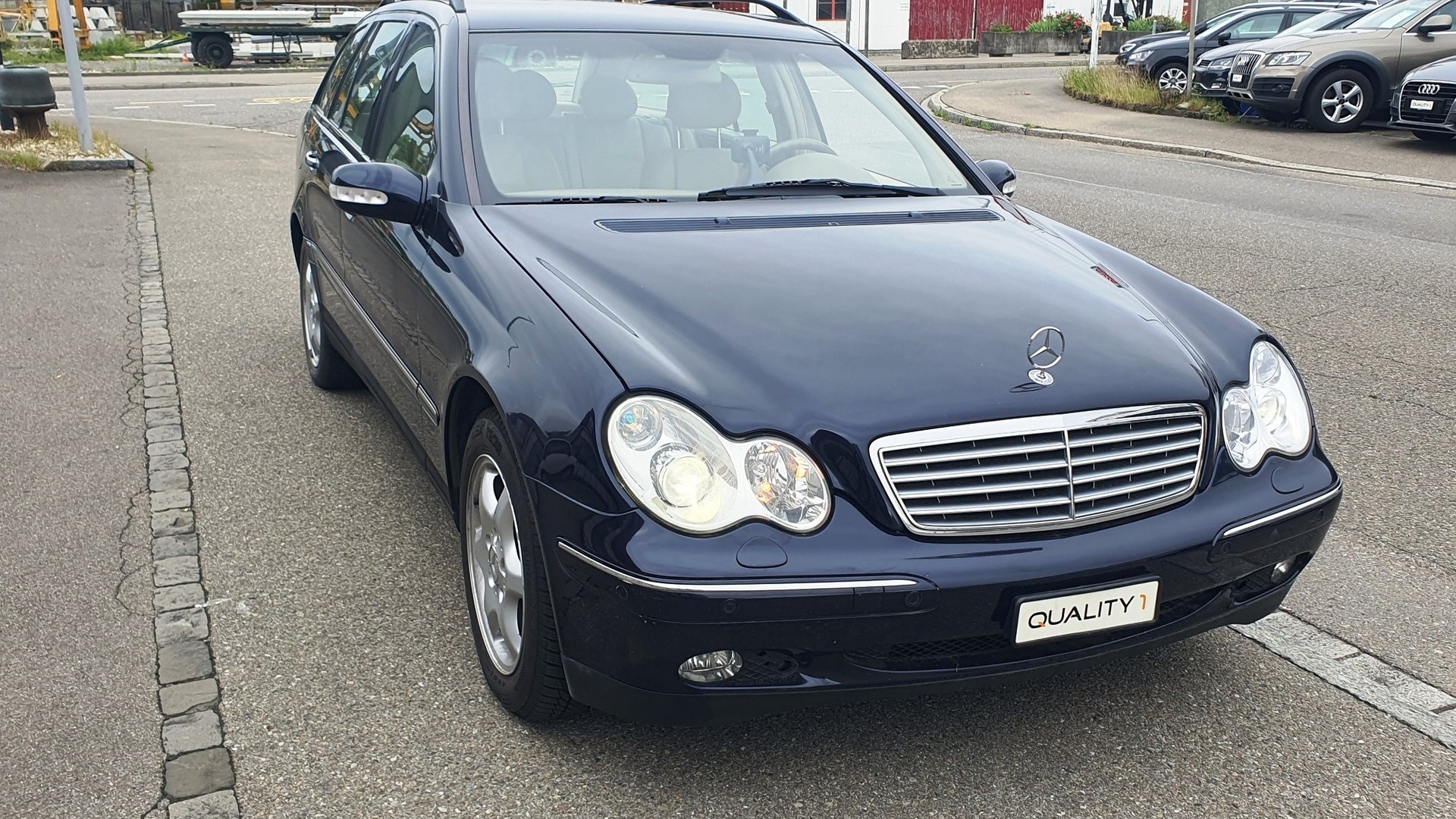 MERCEDES-BENZ C 320 Avantgarde 4Matic Automatic-image-14