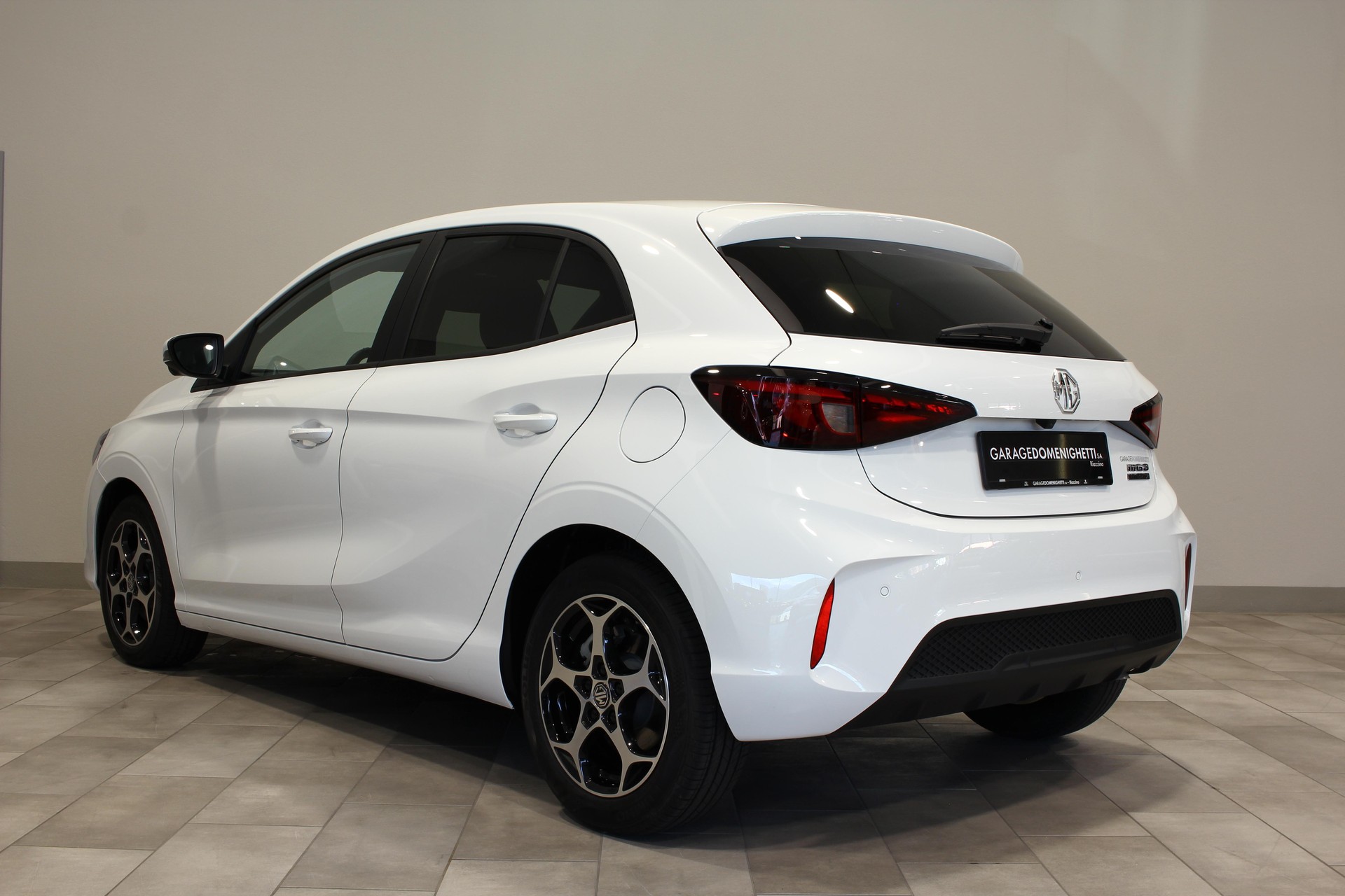MG 3 1.5 Hybrid Luxury-image-3