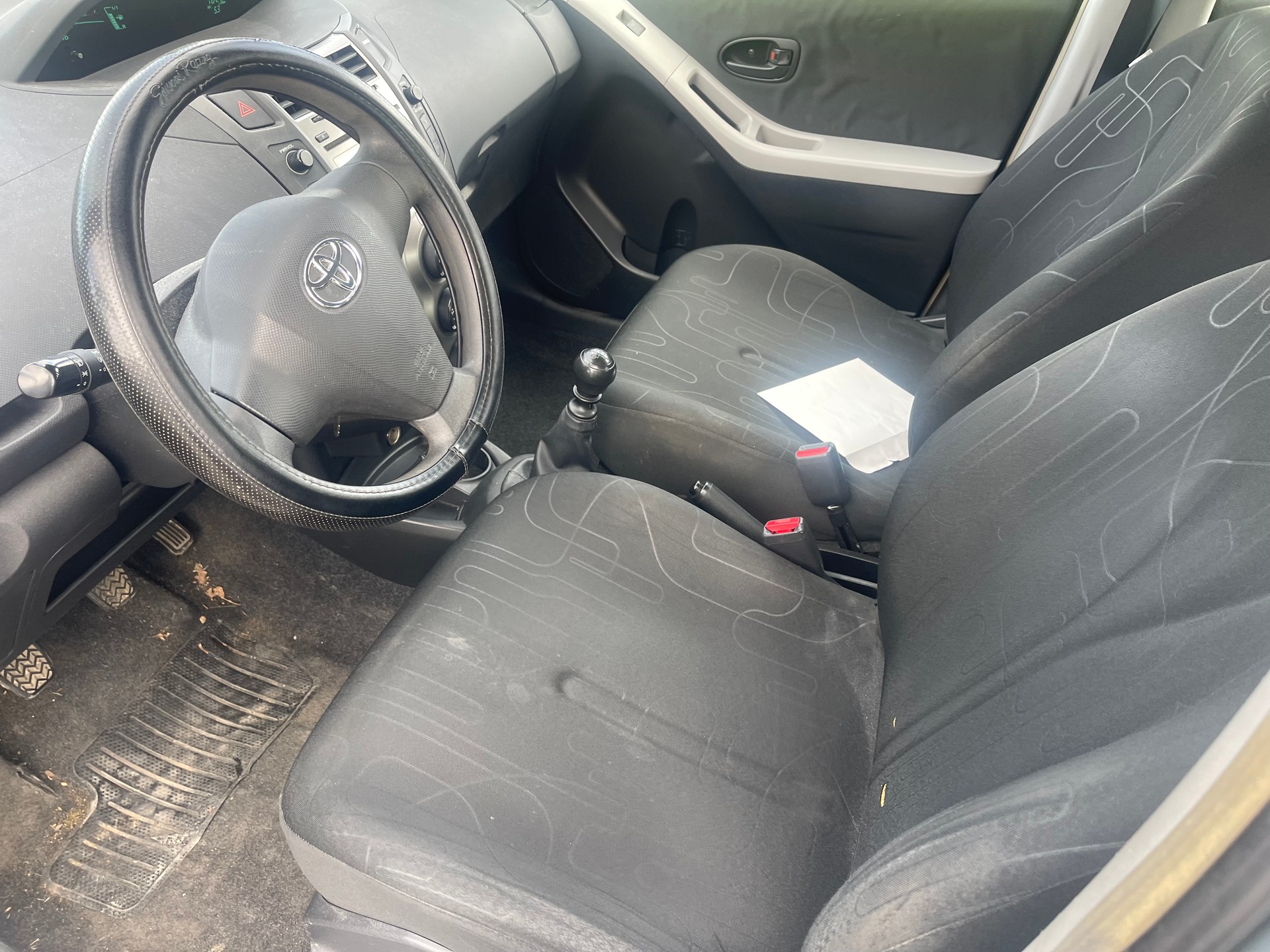 TOYOTA Yaris 1.33 Linea Sol-image-6