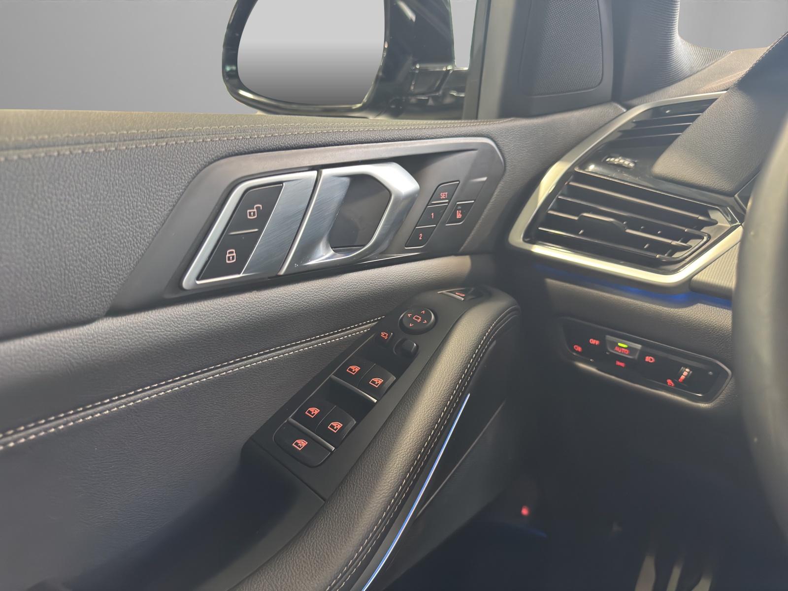 BMW X5 45e xDrive SAG-image-8